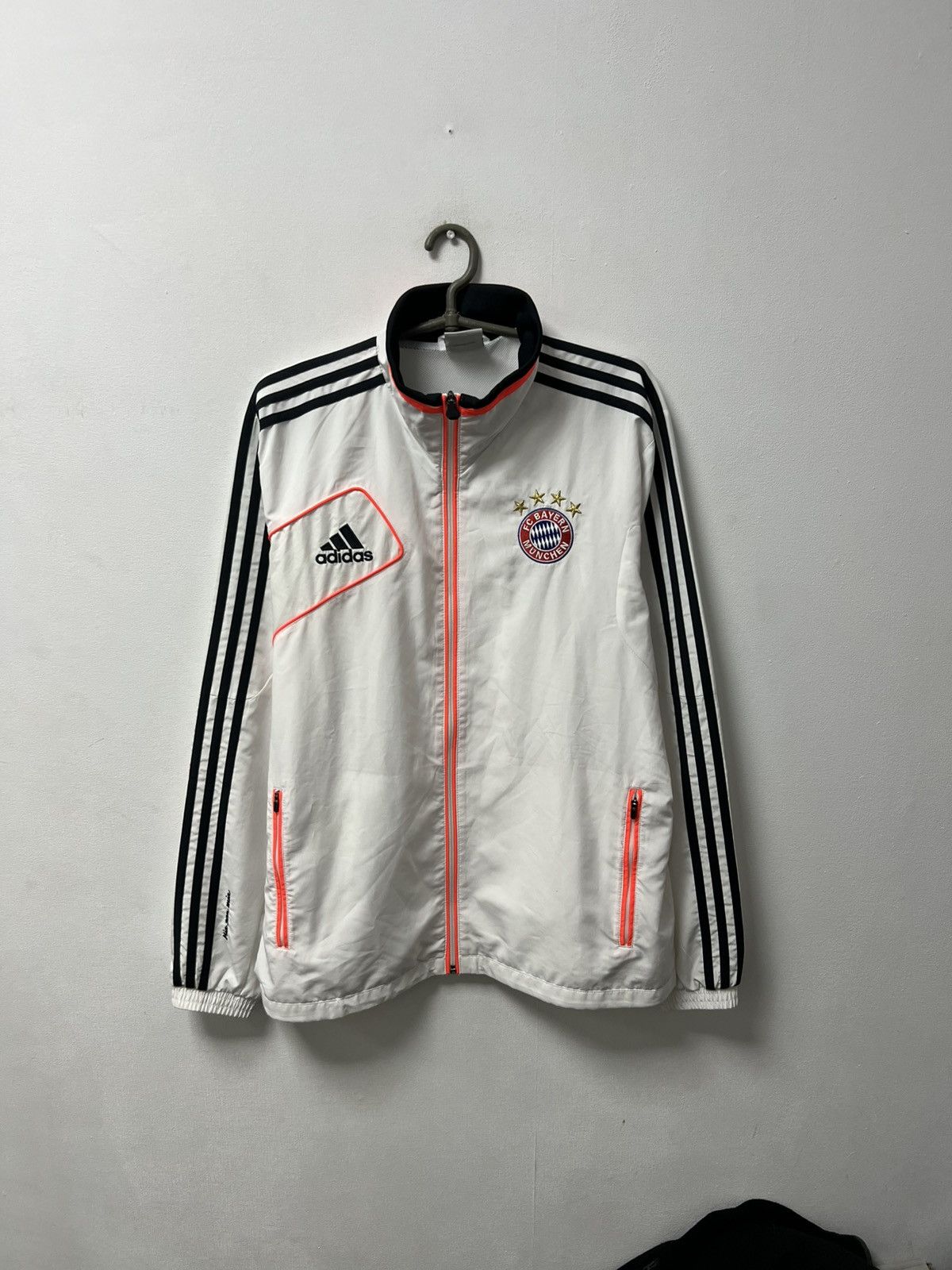 Adidas Adidas FC Bayern Munchen 2012 Y2K Track Vintage Jacket Size US L / EU 52-54 / 3 - 1 Thumbnail