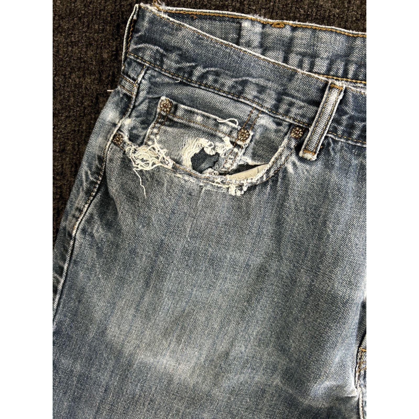 Levi's VINTAGE Levi’s 559 Straight Jeans 38 x 32 Medium Distressed Blue Men 90s Grunge Retro Size US 38 / EU 54 - 6 Thumbnail