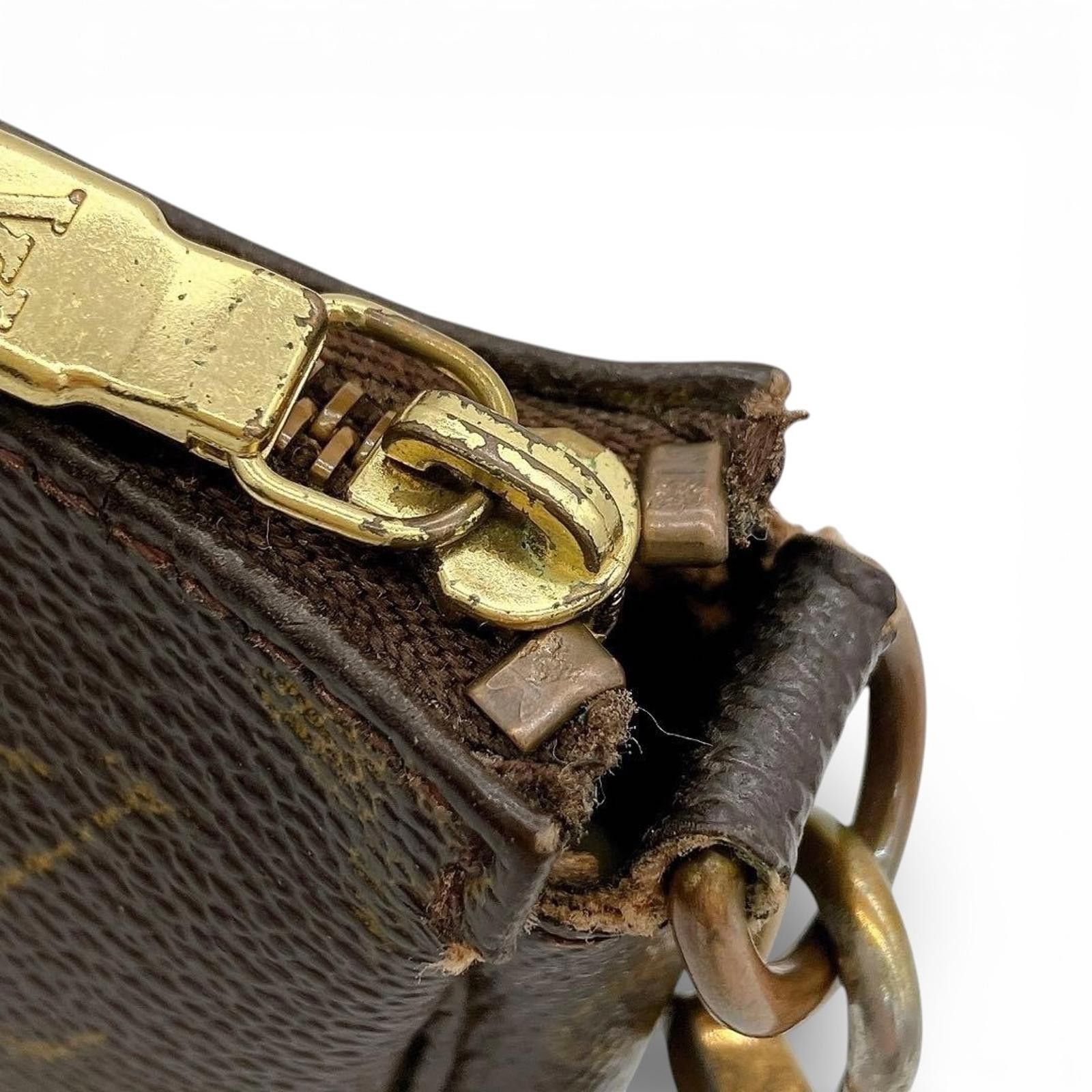 Louis Vuitton Louis Vuitton - Monogram Canvas Pochette Accessoires Bag Size ONE SIZE - 9 Thumbnail