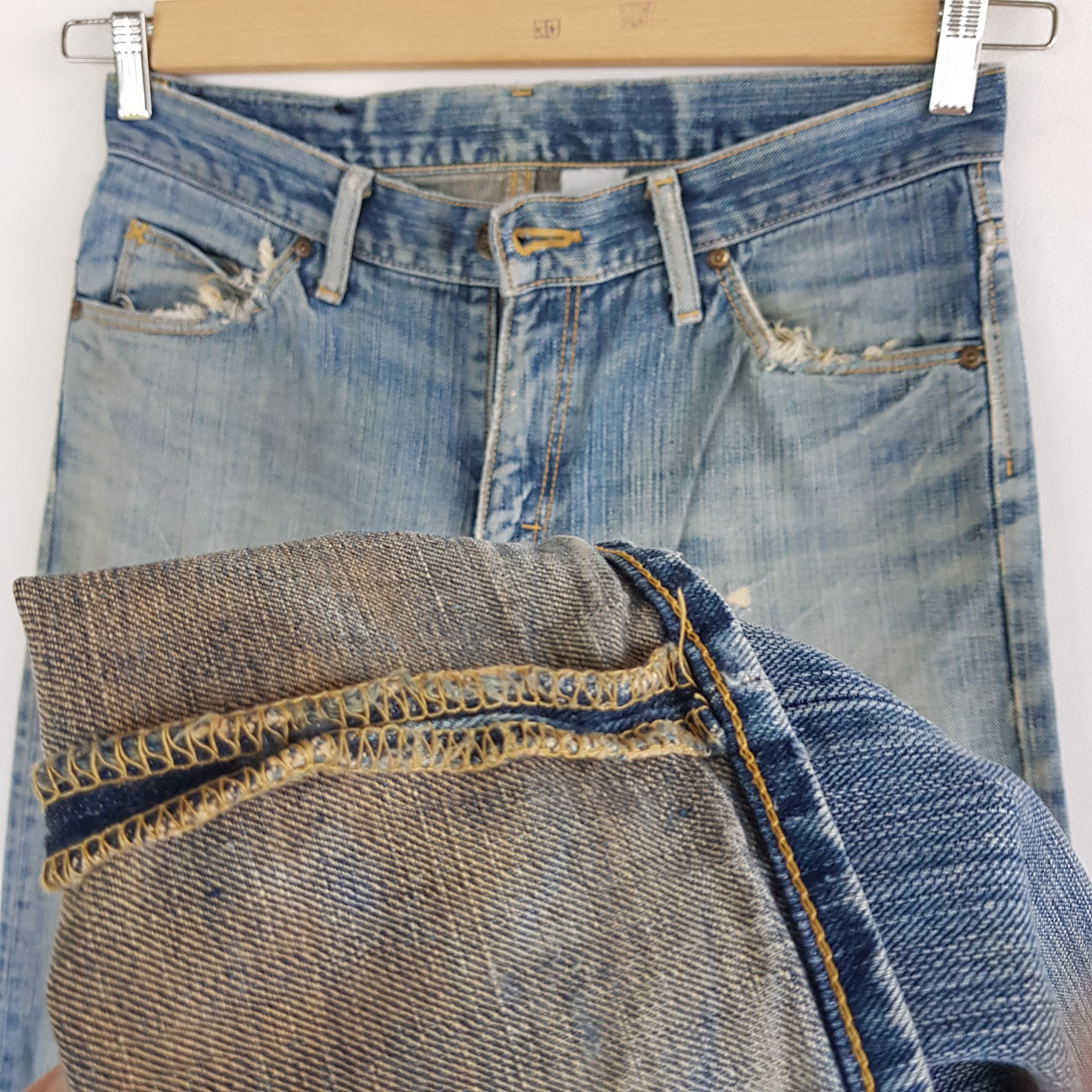 Levi's Vintage 90s Lee Jeans Distressed Lee Faded Light Wash Denim Size US 30 / EU 46 - 9 Thumbnail