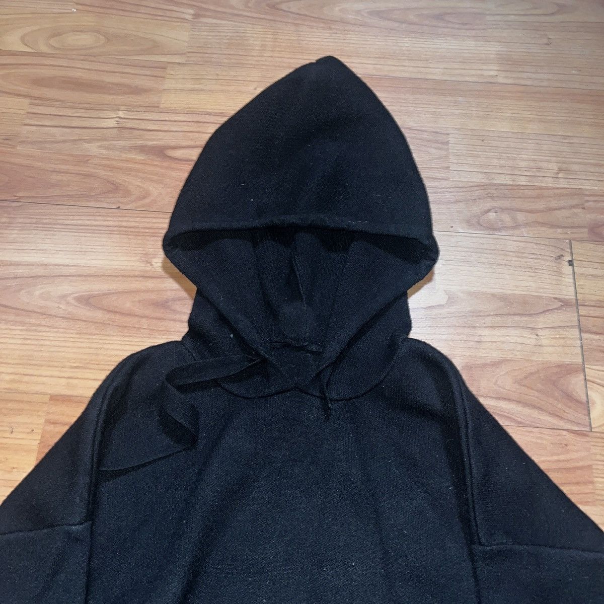 Other Vintage Black Hoodie Size L Y2K 00’s Avant Garde Size US L / EU 52-54 / 3 - 4 Thumbnail