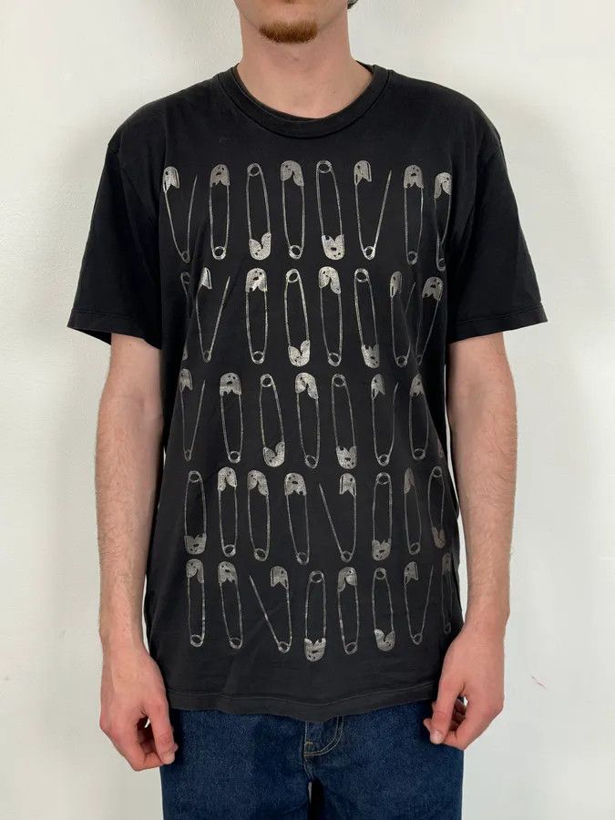 Dsquared2 SS2017 Dsquared2 Black Safety Pin Print T-Shirt Size US L / EU 52-54 / 3 - 2 Thumbnail