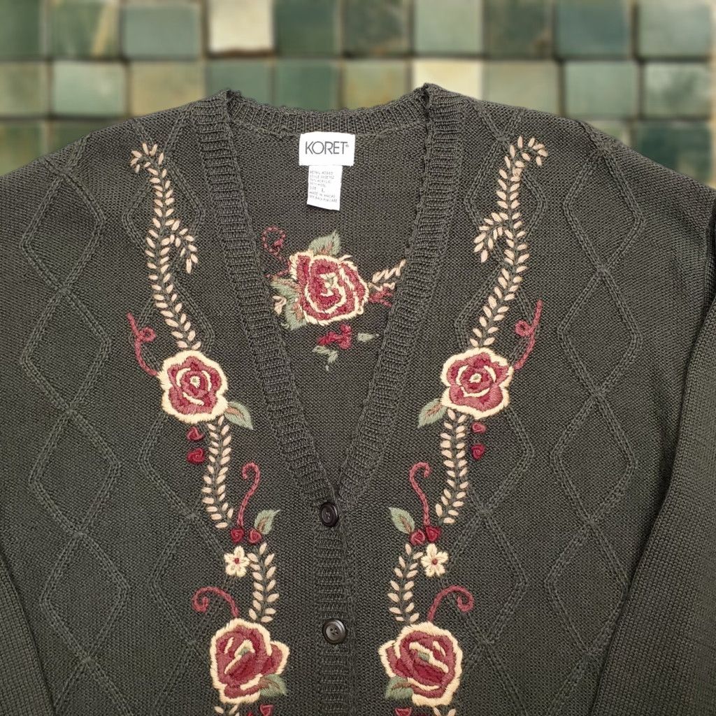 Vintage Vintage Koret Sweater Womens Large Green Wool Blend Flowers Embroidered Cardigan Size L / US 10 / IT 46 - 1 Thumbnail