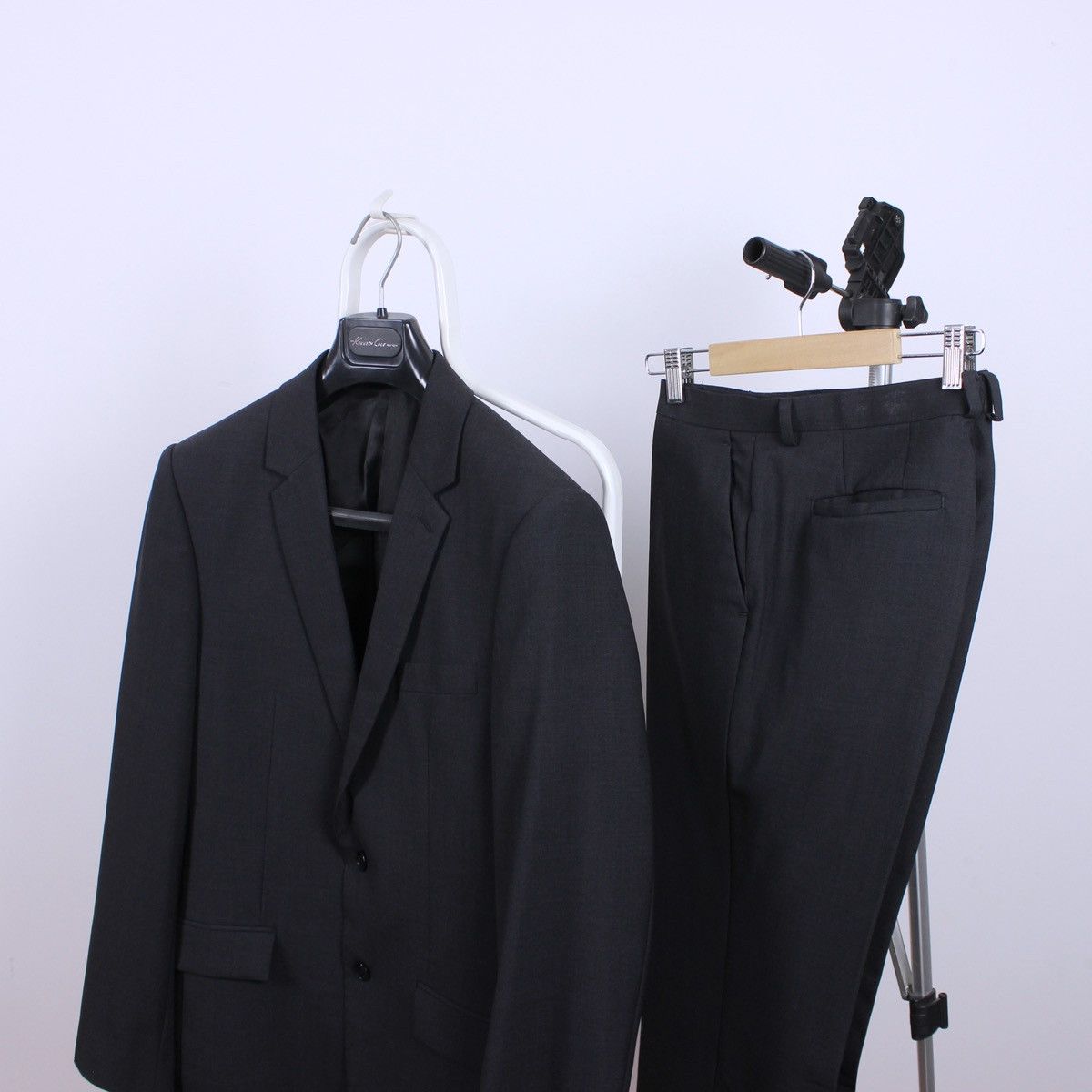 Kenneth Cole Kenneth Cole Wool Suit Blazer+Pants Size 38R - 1 Thumbnail