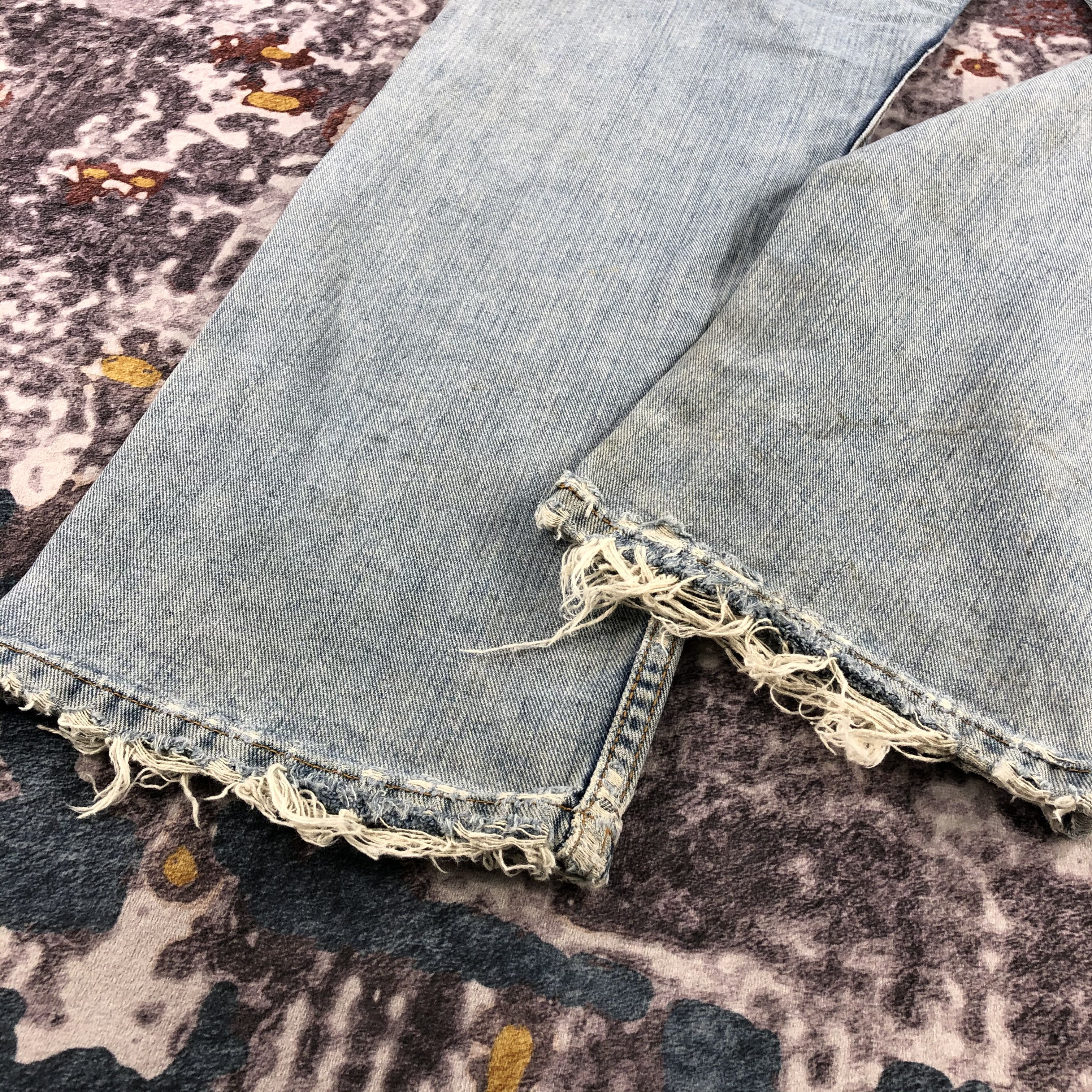 Levi's × Vintage Vintage Light Wash Levis 505 Jeans-JM2493 Size US 35 - 4 Thumbnail