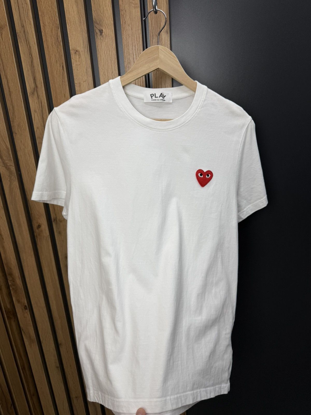 Comme des Garcons PLAY Comme des Garcons Play White Heart Logo T Shirt Size US S / EU 44-46 / 1 - 8 Thumbnail