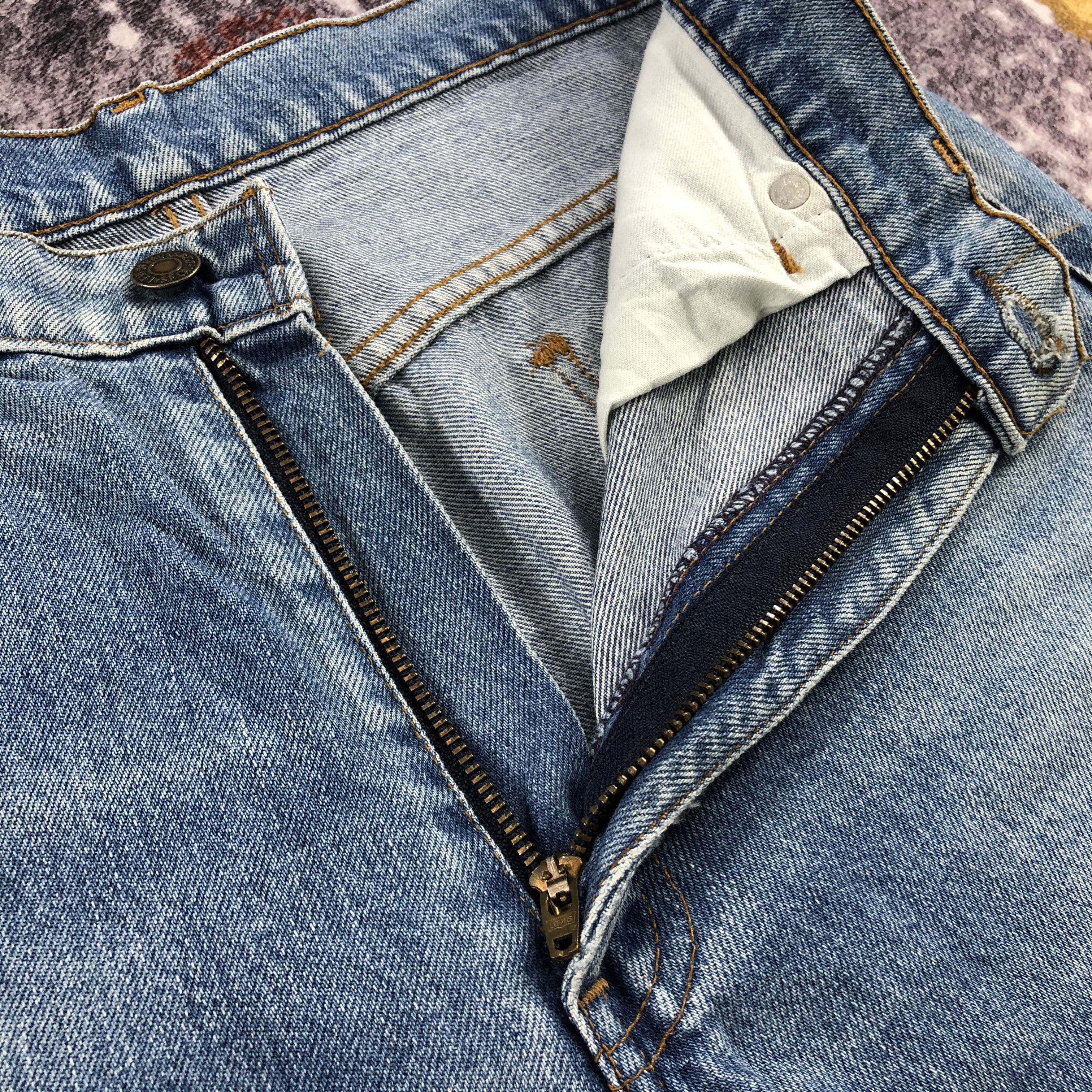 Levi's × Vintage 90s Vintage Blue Wash Levis Jeans-JM2130 Size US 30 / EU 46 - 10 Thumbnail