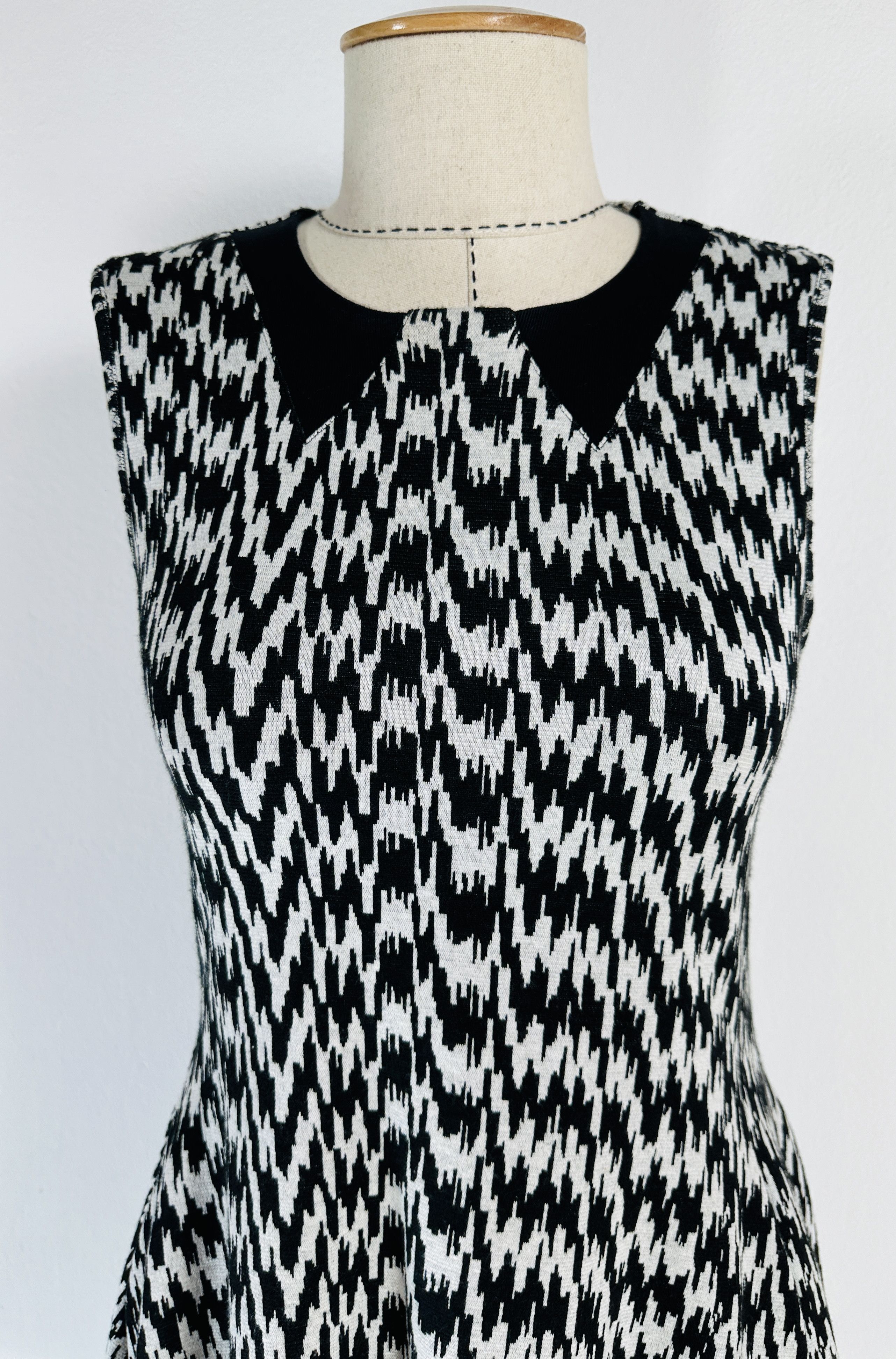 Black White Houndstooth Skater Knit Dress
