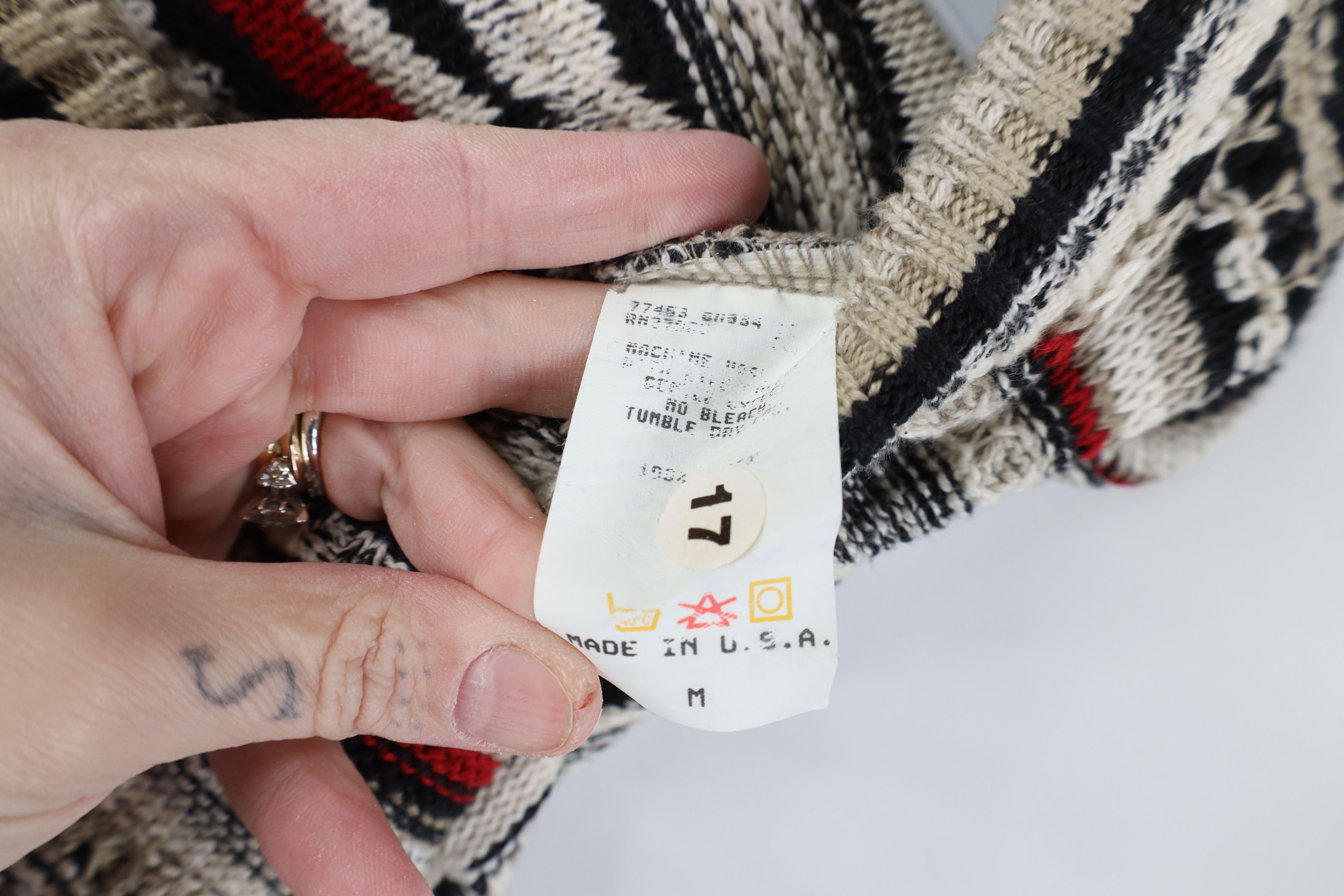 Vintage Vintage 90s Coogi Style Bassmaster Knit Crewneck Sweater USA Size US M / EU 48-50 / 2 - 9 Thumbnail