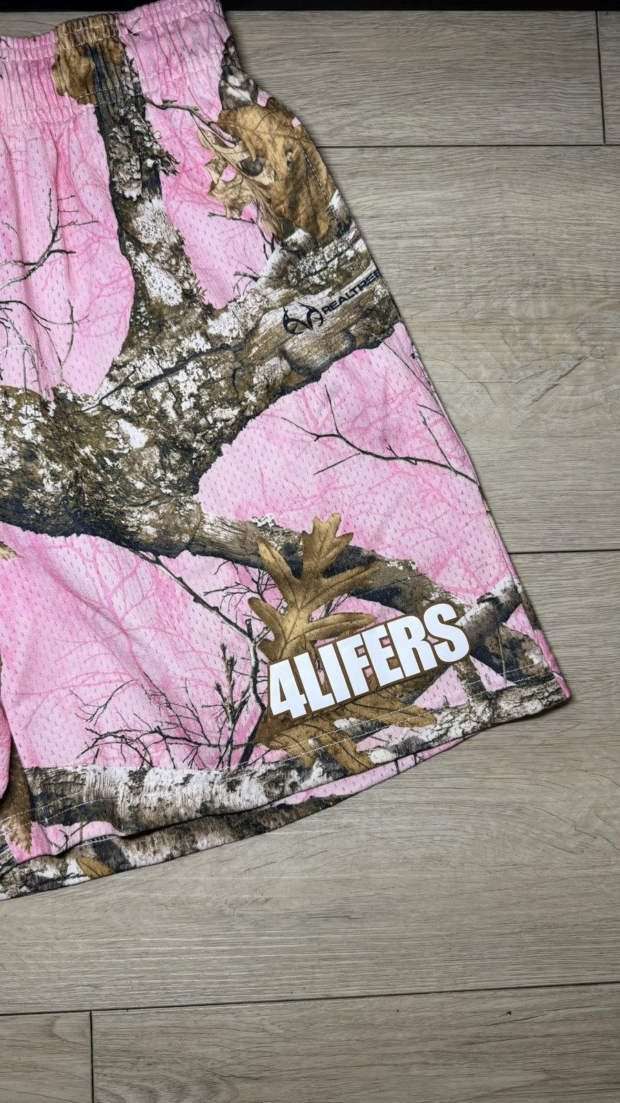 Realtree Y2K Bravest Studios Pink RealTree Basketball Short Size 34" / US 12 / IT 48 - 3 Thumbnail