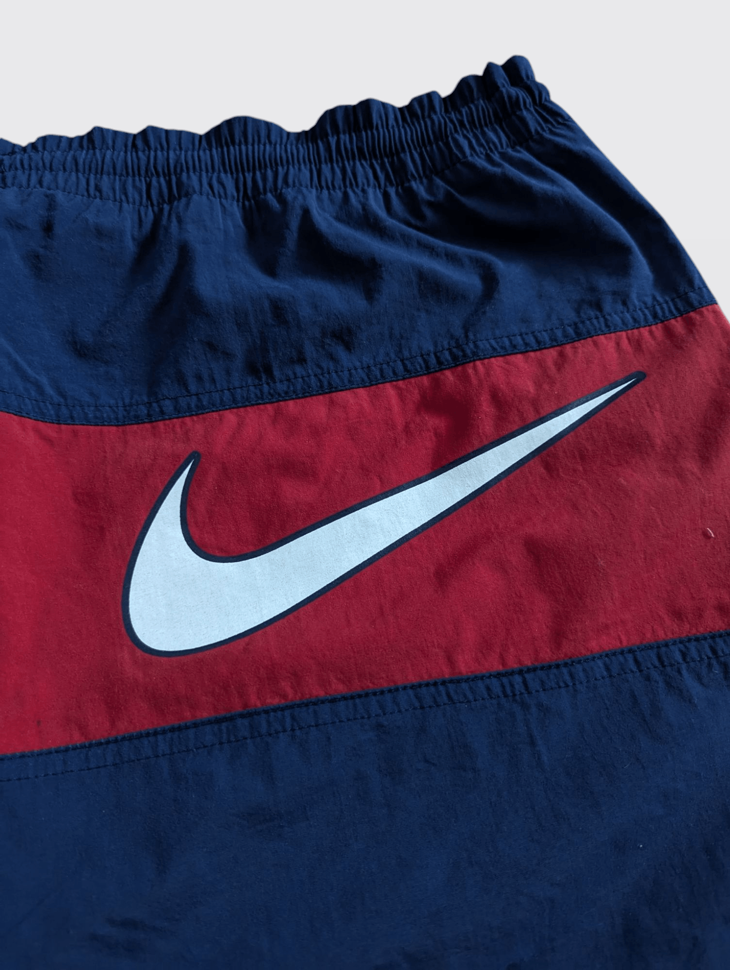 Nike Nike Vintage Nylon Big Swoosh Shorts L Size US 33 - 5 Thumbnail