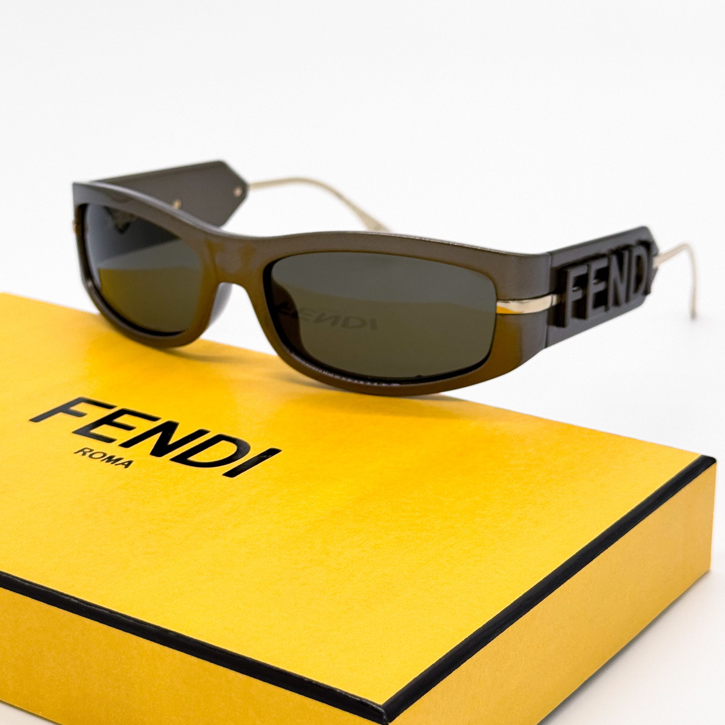 Fendi NEW FENDI FE40120I 45E SHINY BROWN WOMEN SUNGLASSES Size ONE SIZE - 1 Thumbnail