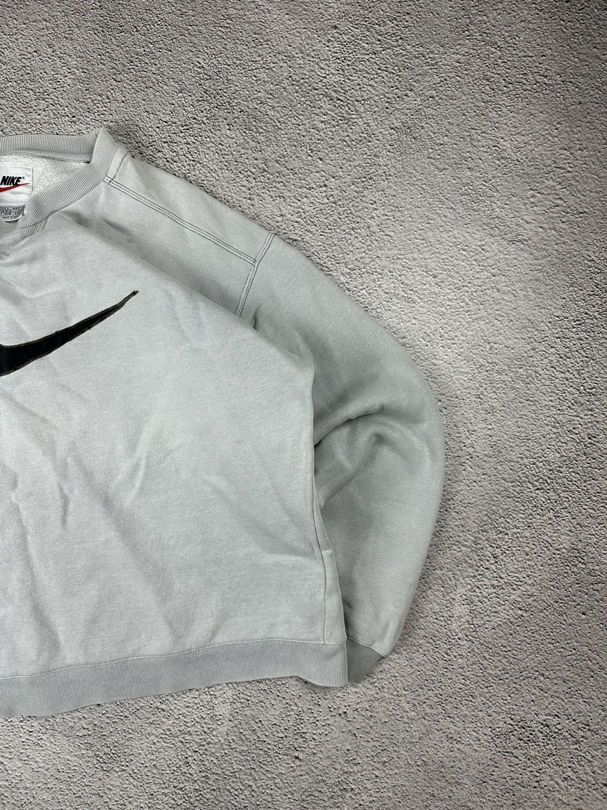Nike Vintage Nike Sweatshirt Boxed Logo Faded Y2K Rare 90s SK8 Size US M / EU 48-50 / 2 - 4 Thumbnail