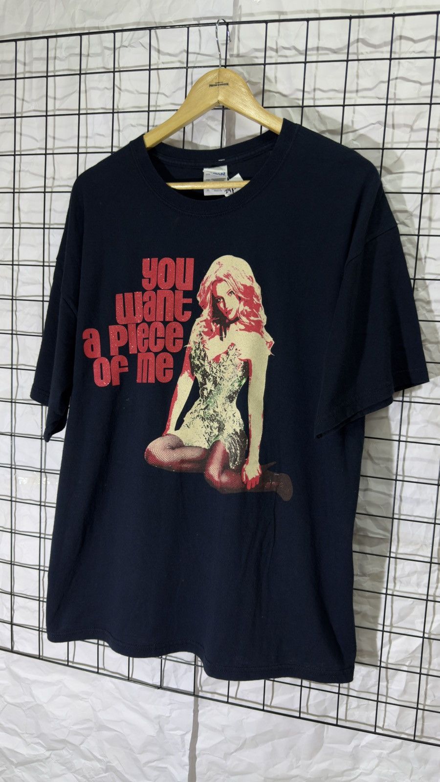 Band Tees Vintage 2009 britney spears tour tee shirt Size US XL / EU 56 / 4 - 5 Thumbnail