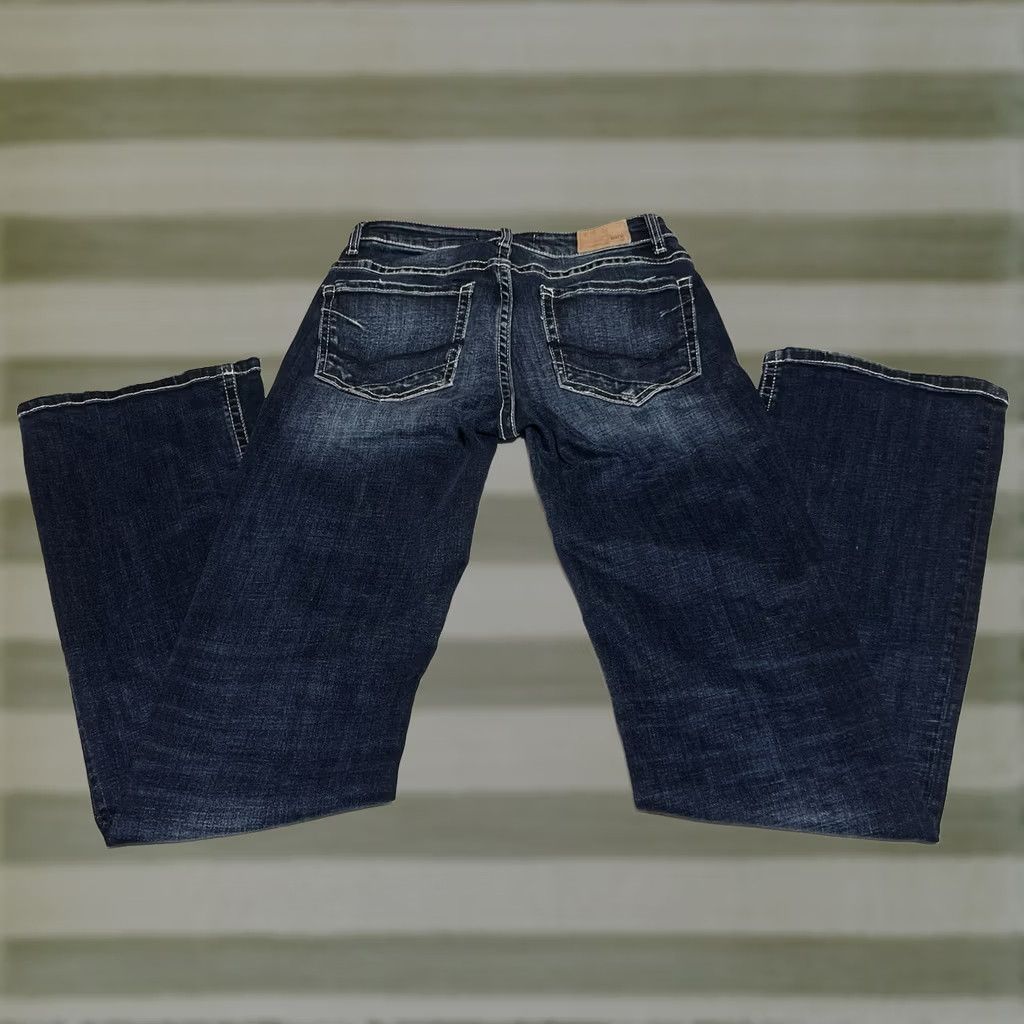 Vintage BKE Jeans Womens Slim Bootcut 26x32.5 26x33.5 Blue Whiskered Denim Stretch Zip 5-Pocket Buckle Bke Stella Modern Vintage No Size 26" / US 2 / IT 38 - 1 Thumbnail