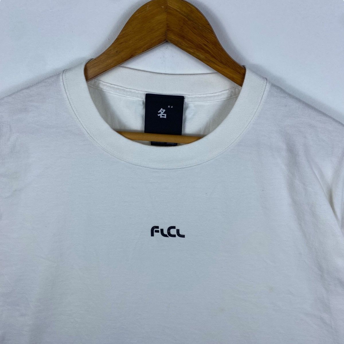 Anime Vintage FLCL Fooly Cooly Embroidery Center Logo Anime Tee Size US XL / EU 56 / 4 - 2 Thumbnail