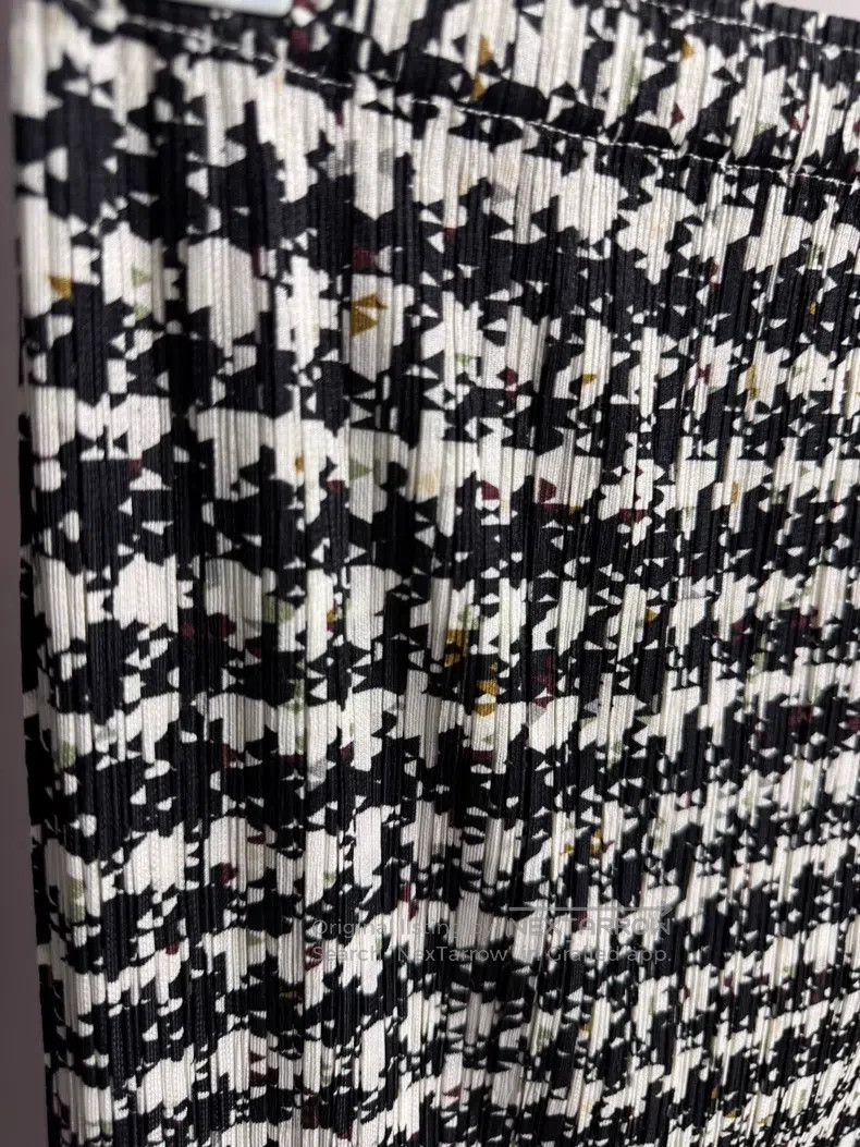 Issey Miyake Issey Miyake Houndstooth Midi Skirt Size 25" / US 0 / IT 36 - 2 Thumbnail