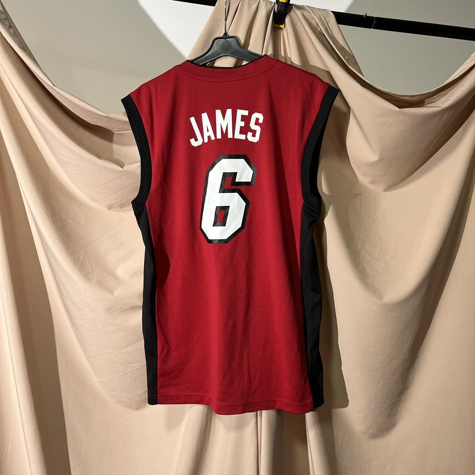 NBA Adidas Miami Heat NBA LeBron James #6 Jersey Mens Shirt Size US M / EU 48-50 / 2 - 3 Thumbnail