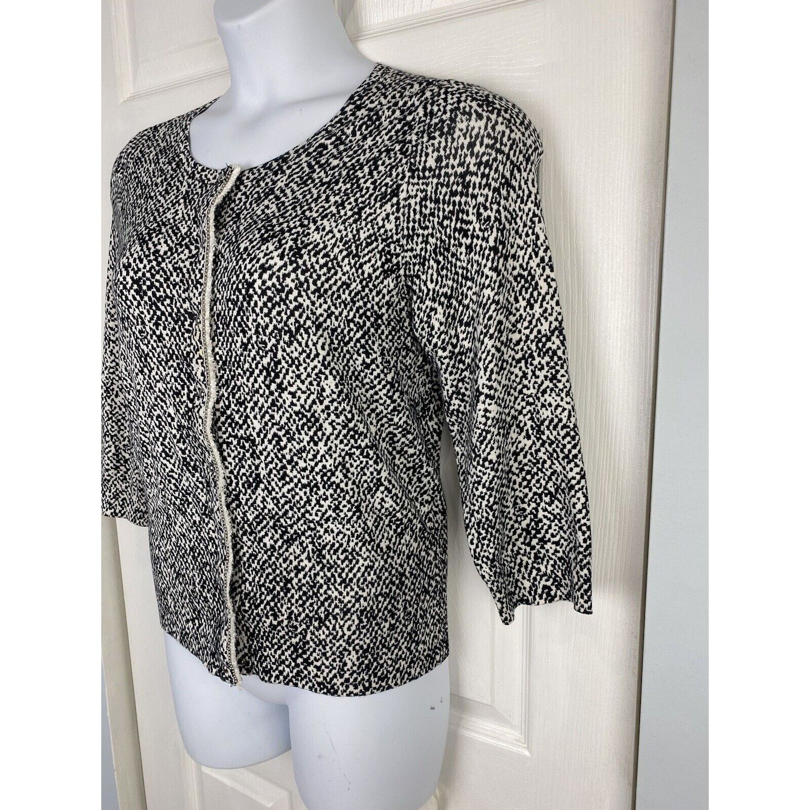 White House Black Market White House Black Market Sweater Snap Cardigan Black White Size L / US 10 / IT 46 - 3 Thumbnail