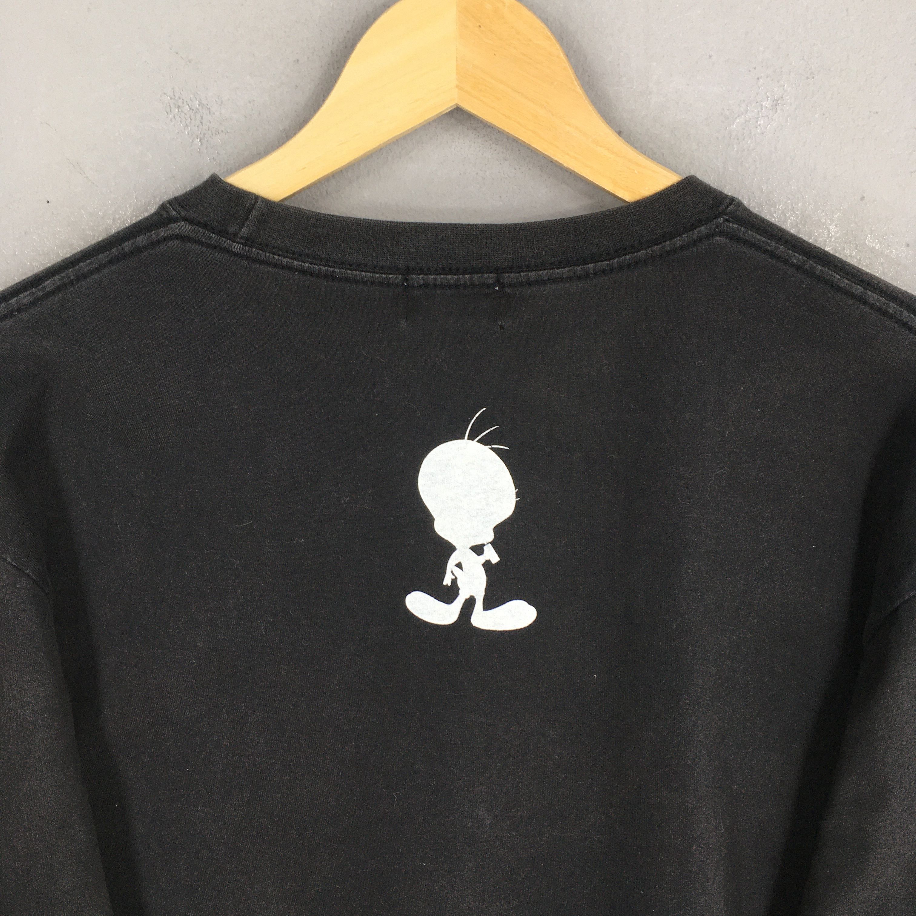 Vintage × Warner Bros Vintage Looney Tunes Tweety Black T shirt Medium Size US M / EU 48-50 / 2 - 9 Thumbnail