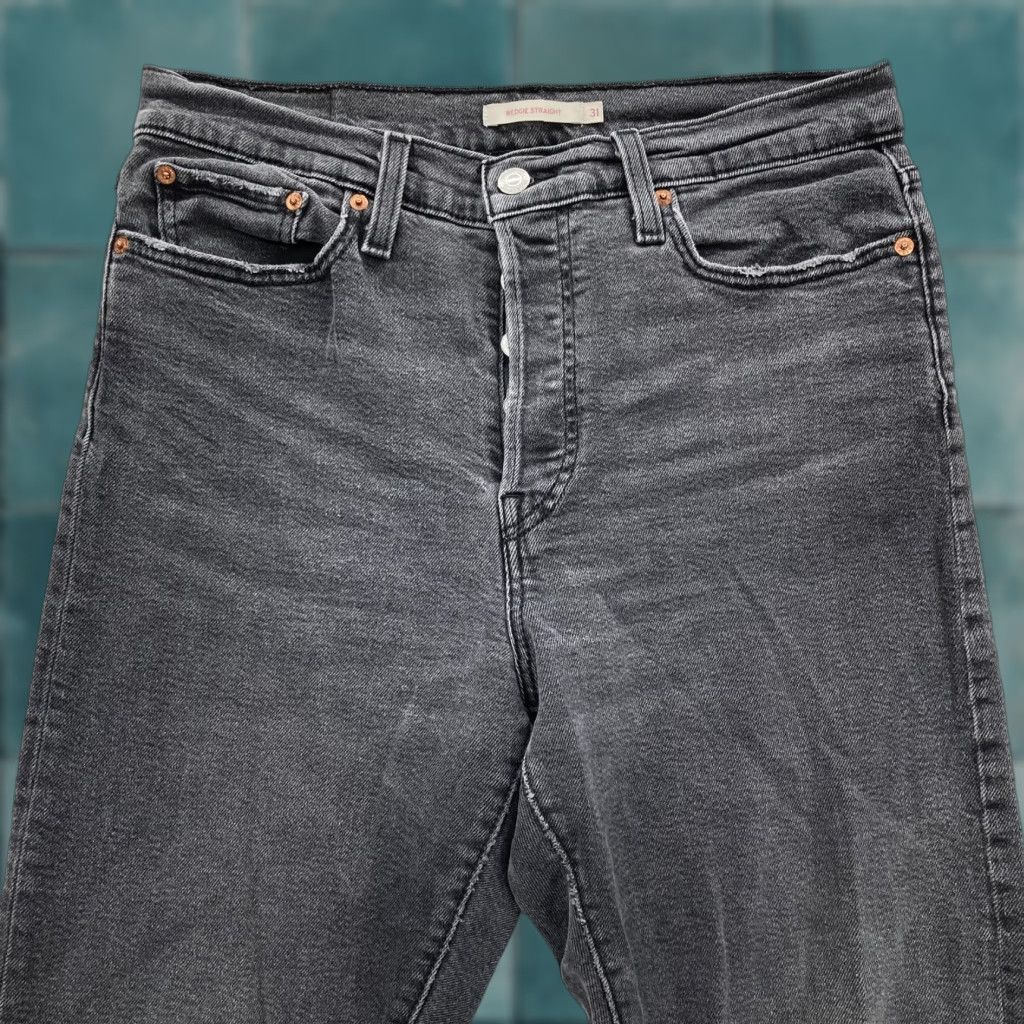 Levi's Levis Wedgie Straight Jeans Womens 31 High Rise Button Fly Distressed Denim Y2K Gray 90s Grunge/Casual Womens Jeans Size 24" / US 00 / IT 34 - 1 Thumbnail