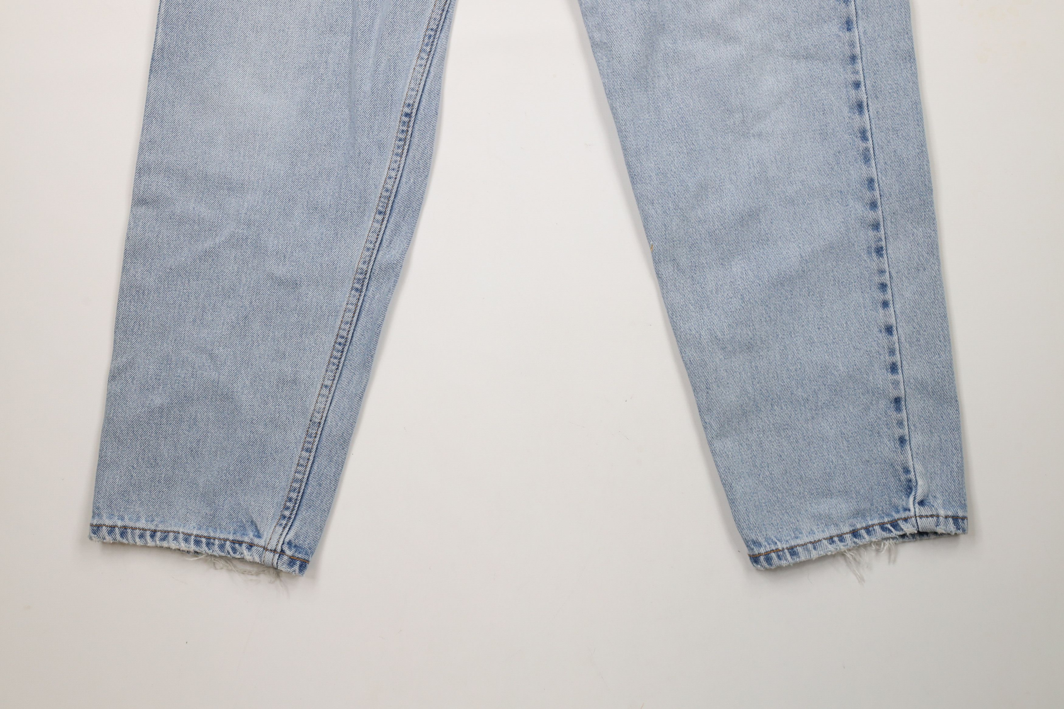 Levi's × Vintage Vintage 90s Levis 560 Fit Straight Leg Denim Jeans Blue Size 34" / US 12 / IT 48 - 4 Thumbnail