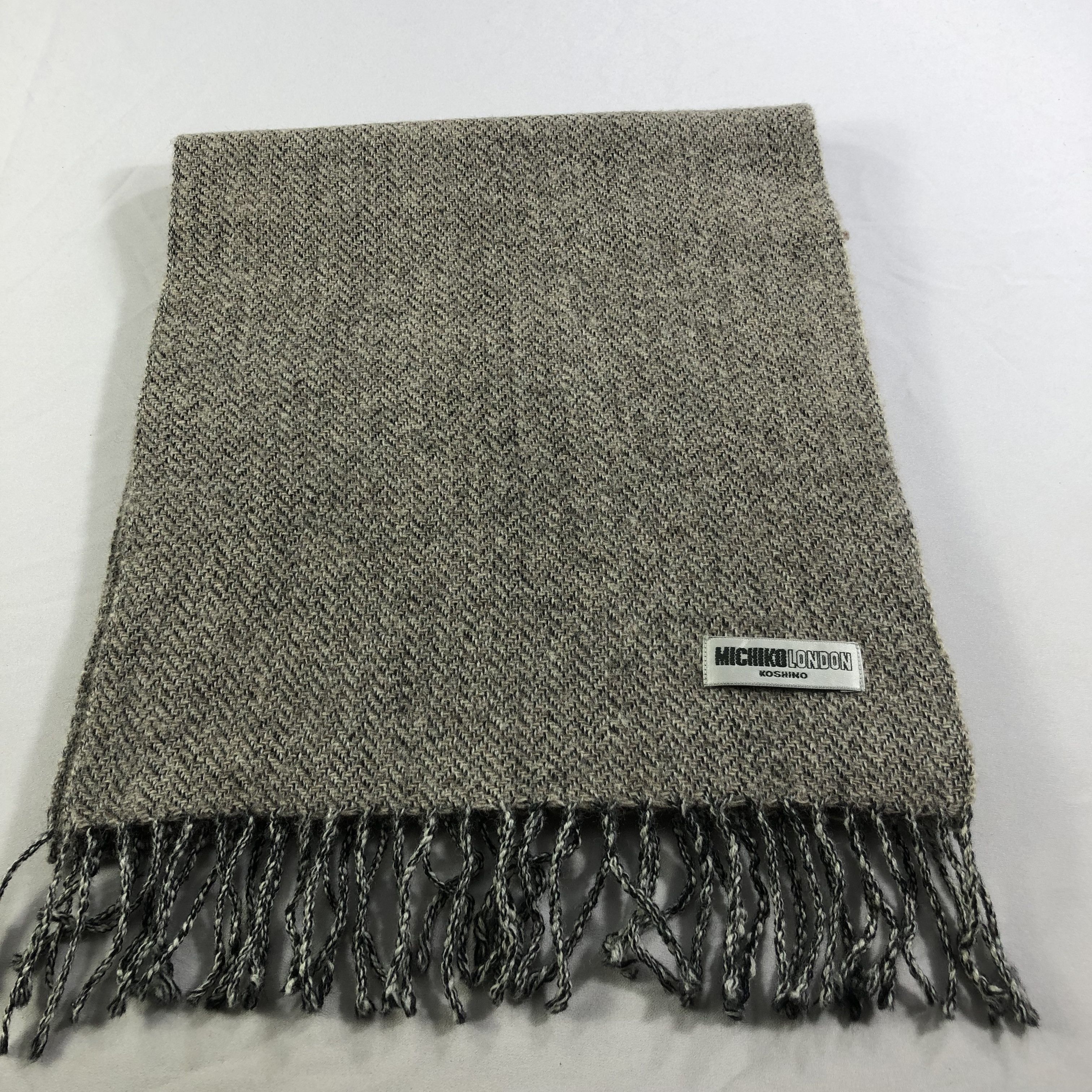 Michiko Koshino London Michiko Koshino Wool Scarf Muffler V1560 Size ONE SIZE - 2 Thumbnail
