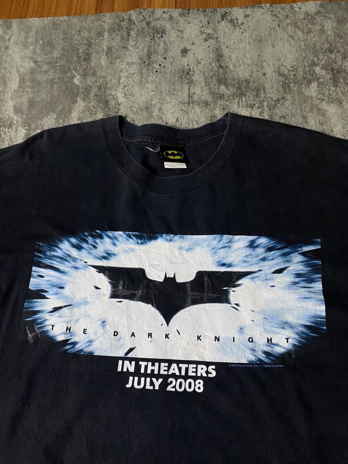 DC Comics Rare Vintage Y2k Batman The Dark Knight Movie Tshirt Size US XL / EU 56 / 4 - 2 Thumbnail