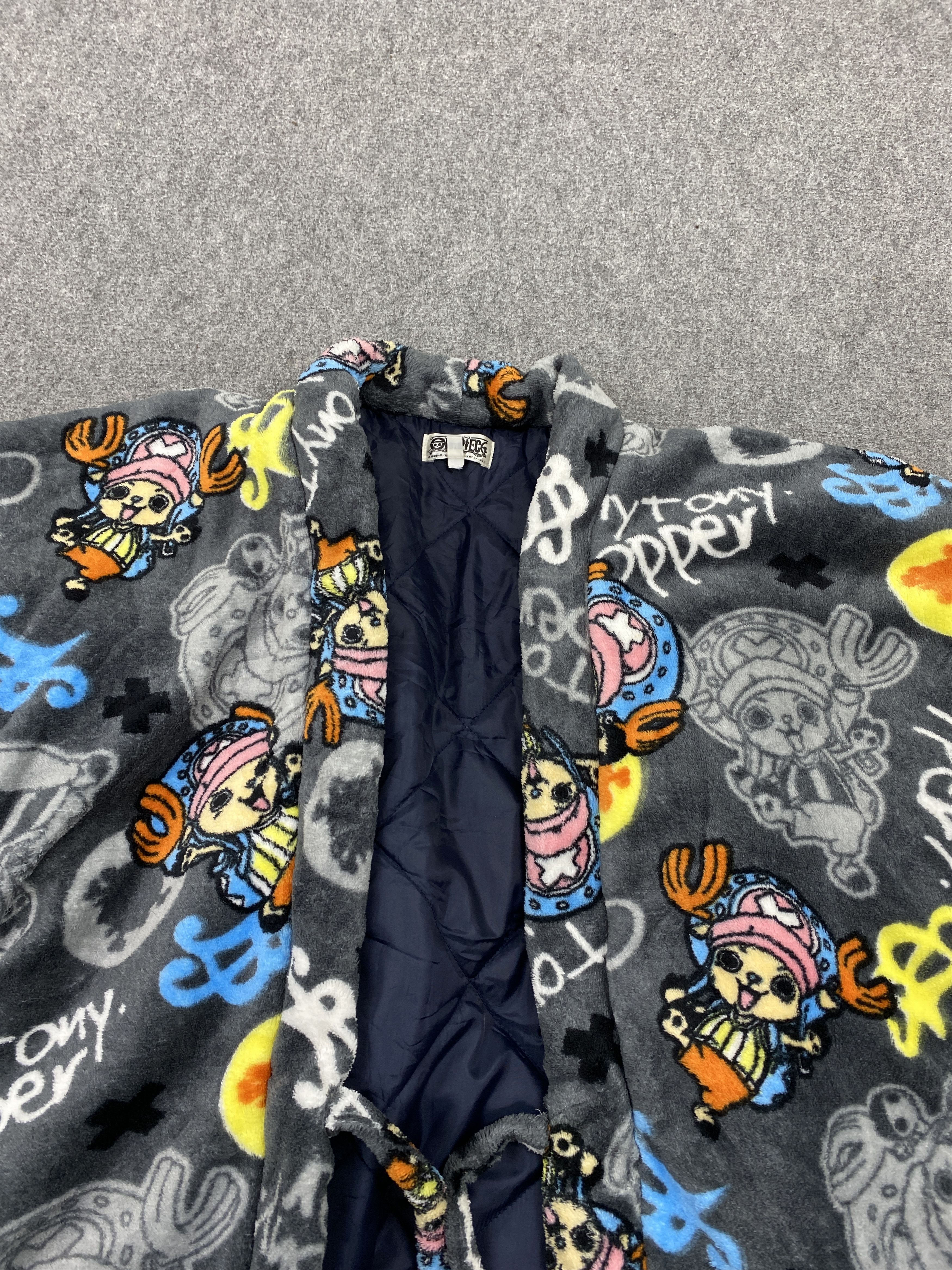 Japanese Brand Vintage One Piece Tony Tony Chopper Fleece Kimono MJ0078Z Size US M / EU 48-50 / 2 - 8 Thumbnail