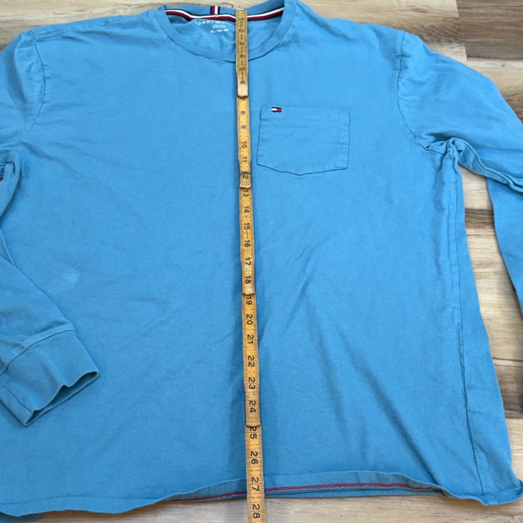Tommy Hilfiger Tommy Hilfiger T-Shirt Mens XL Light Blue Long Sleeve Pocket Crewneck 100% Cotton Size US XL / EU 56 / 4 - 5 Thumbnail