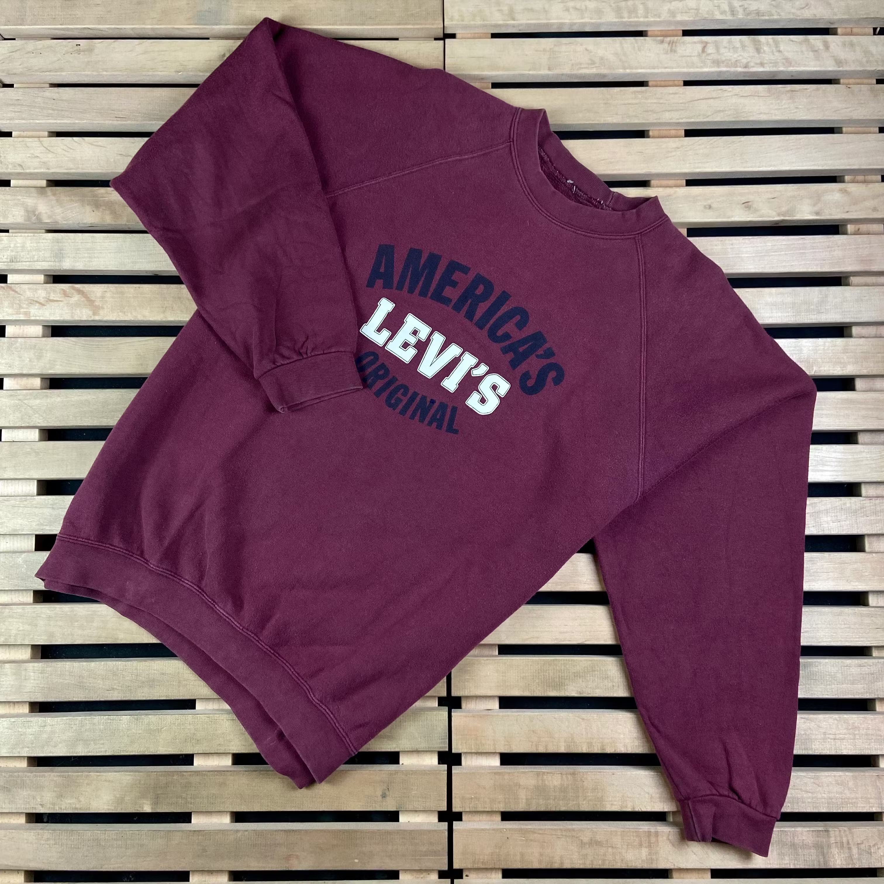Levi's × Levi's Vintage Clothing × Vintage Mens Sweatshirt Levis Vintage Big Print Size L Size US L / EU 52-54 / 3 - 1 Thumbnail