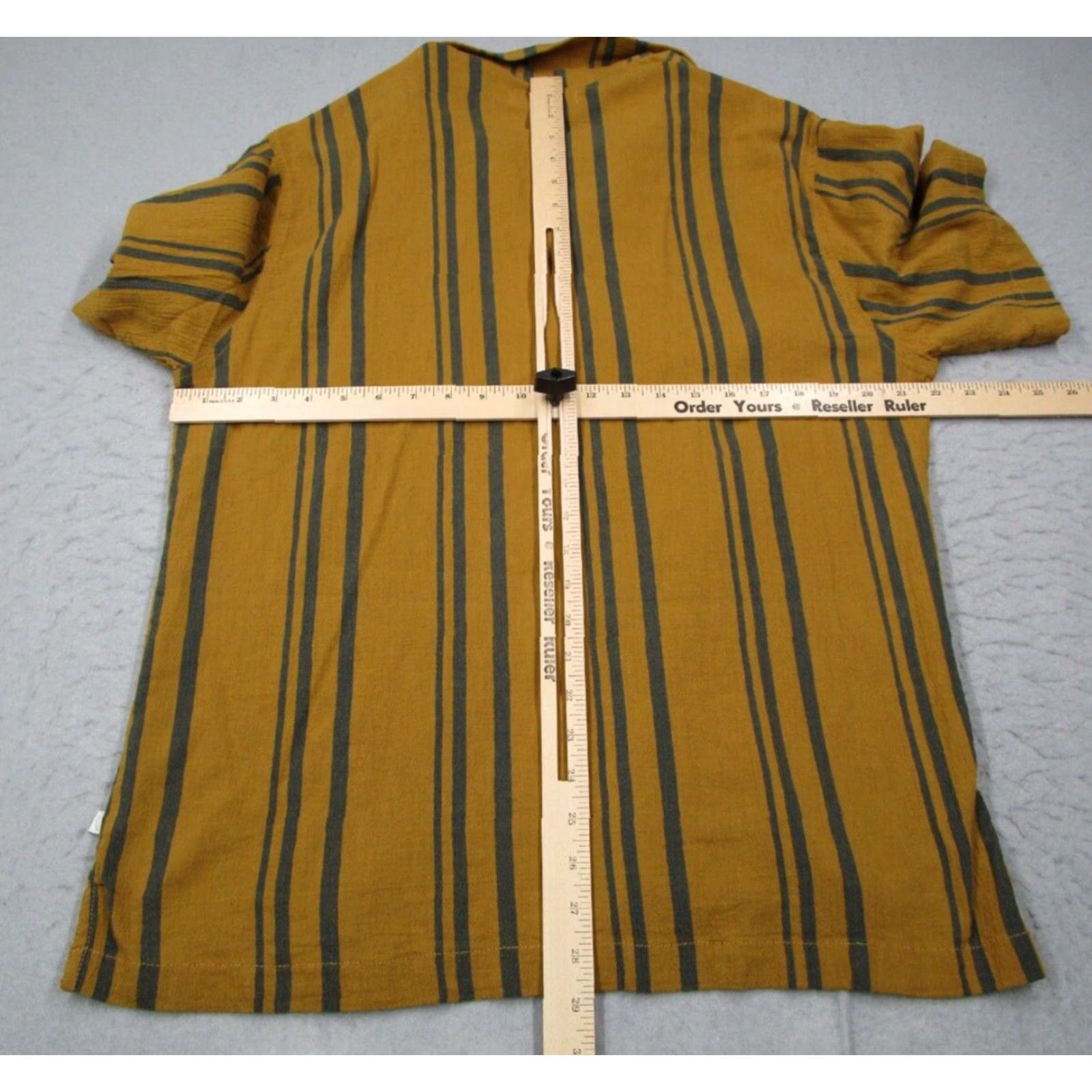 Urban Outfitters Urban Outfitters Shirt Mens Medium Brown Short Sleeve Button Up Collar Striped Cotton Size US M / EU 48-50 / 2 - 5 Thumbnail