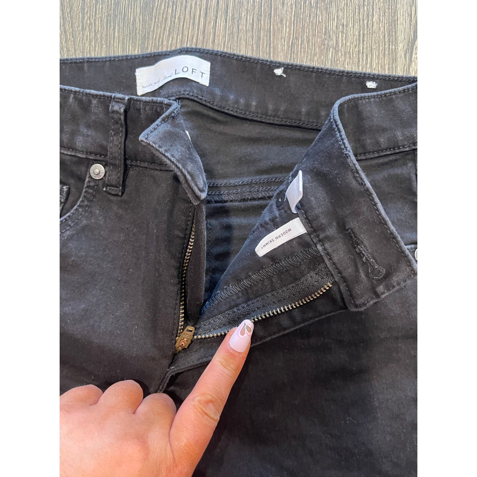 Loft LOFT Modern Skinny Jeans Mid Rise Denim Black Size 27/4 Size 27" / US 4 / IT 40 - 7 Thumbnail