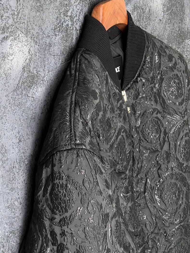 Versace Versace Black dark stripe stand-up collar zip-up jacket Size US M / EU 48-50 / 2 - 5 Thumbnail