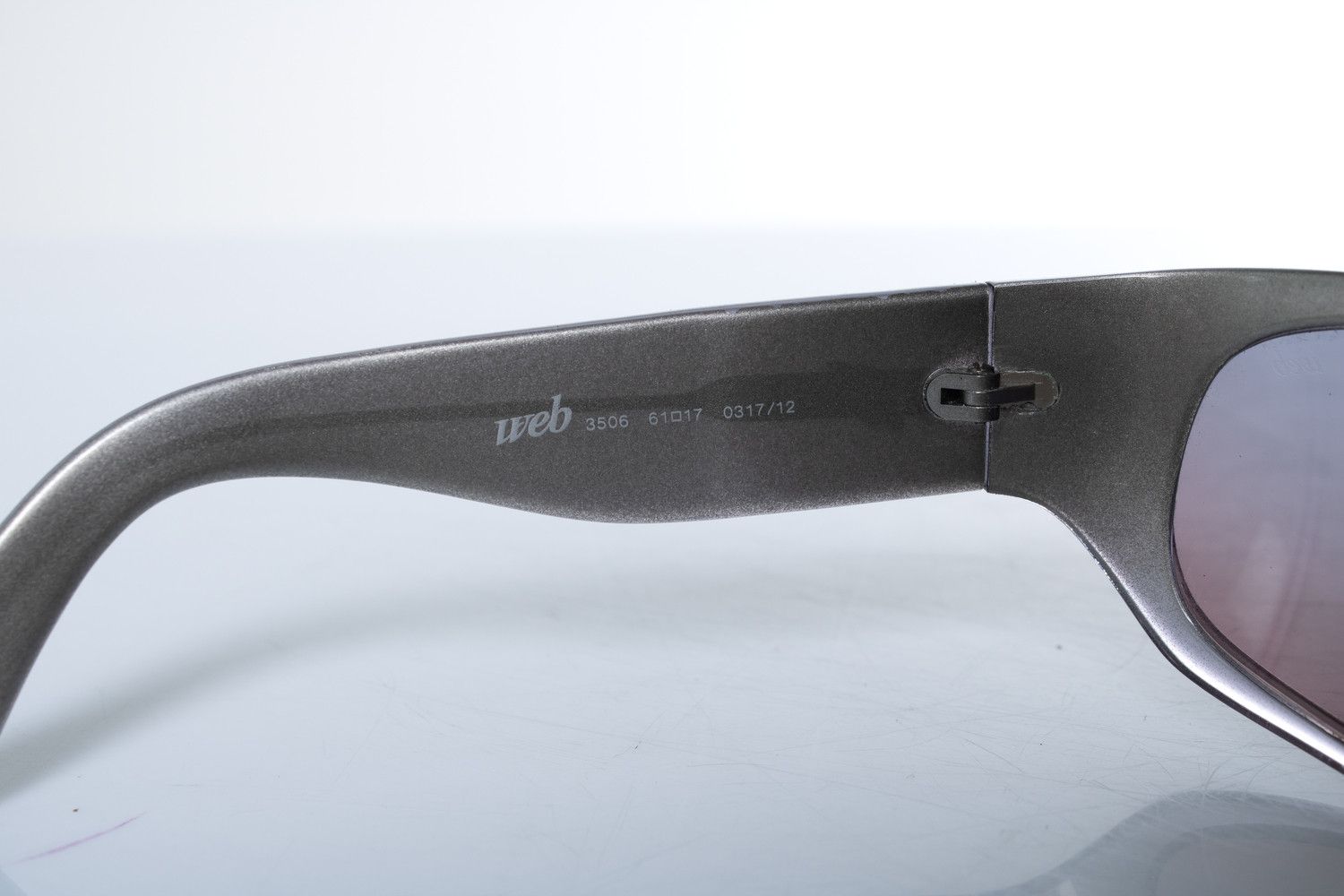 Other WEB, vintage grey and purple sunglasses Size ONE SIZE - 7 Thumbnail
