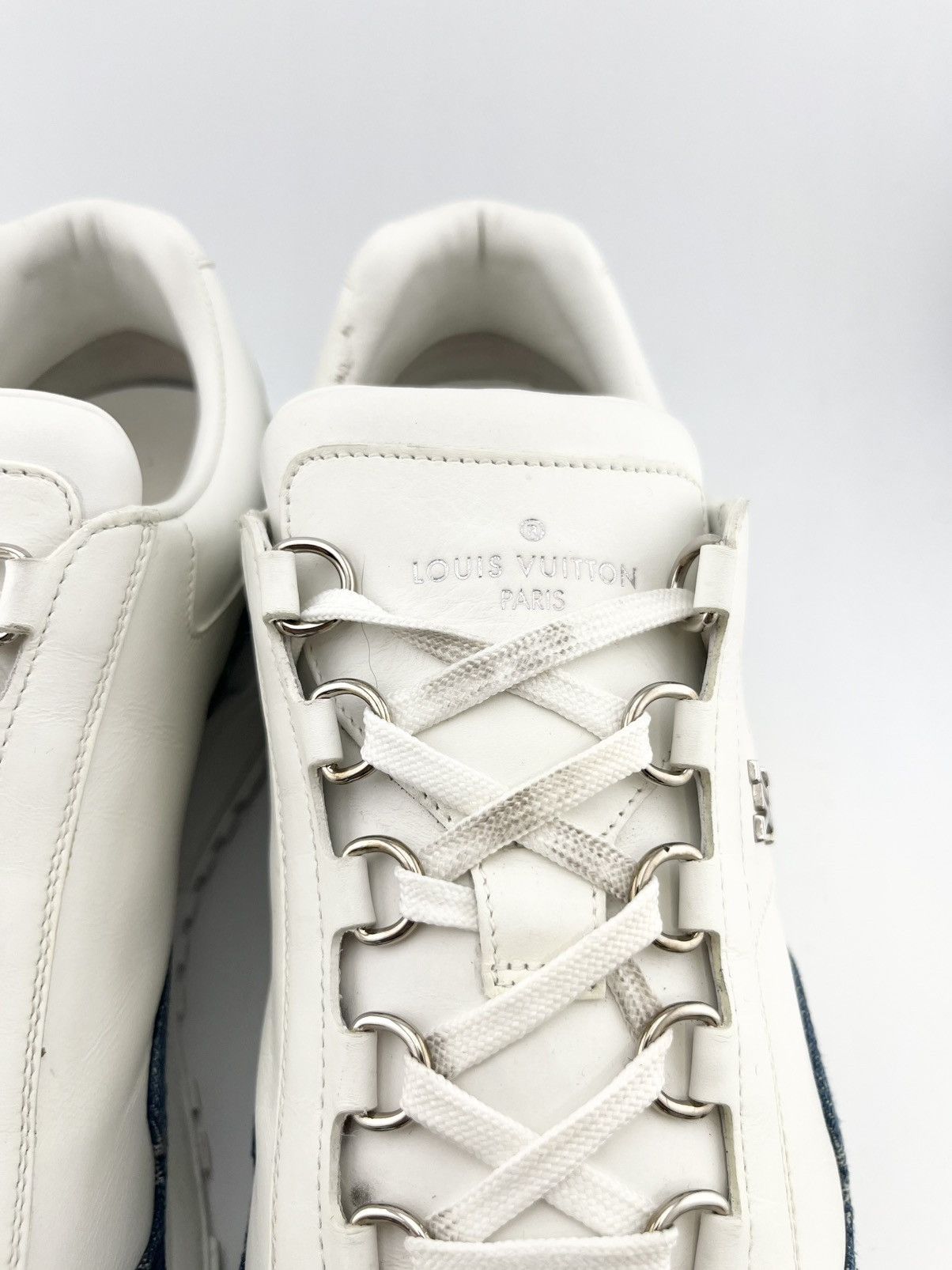 Louis Vuitton LOUIS VUITTON RUNAWAY WHITE DENIM BLUE SNEAKERS SIZE 9.5 Size US 9.5 / EU 42-43 - 11 Thumbnail