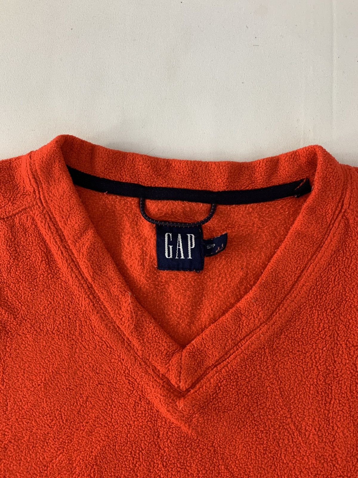 Japanese Brand Hype Japanese Brand Red Fleece Sweater V Neck Plain Design Size US L / EU 52-54 / 3 - 4 Thumbnail