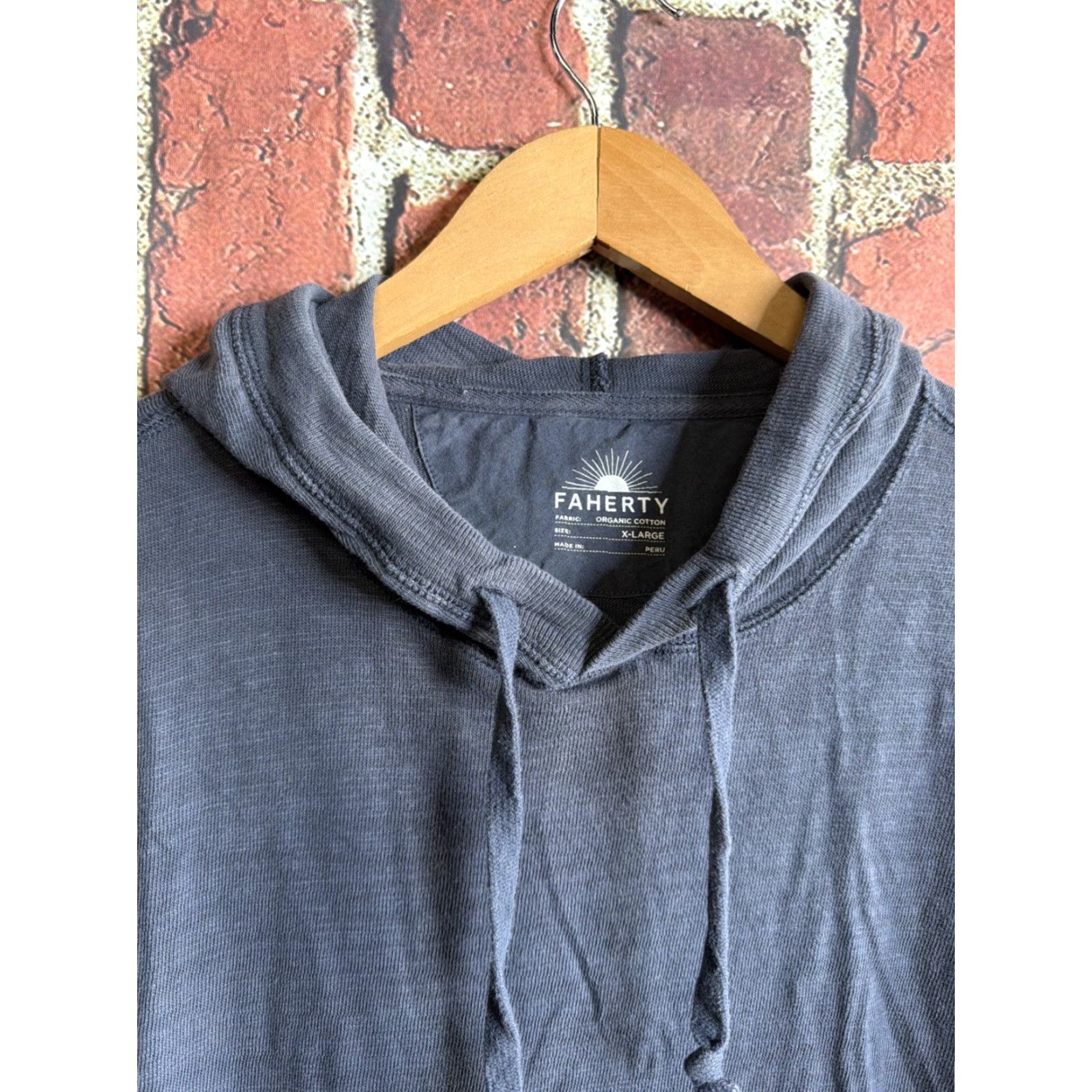 Faherty Faherty Hoodie Mens XL Blue Sunwashed Midweight Organic Pullover Knit Cotton Logo Hooded Pull-Over Pullover Size US XL / EU 56 / 4 - 2 Thumbnail