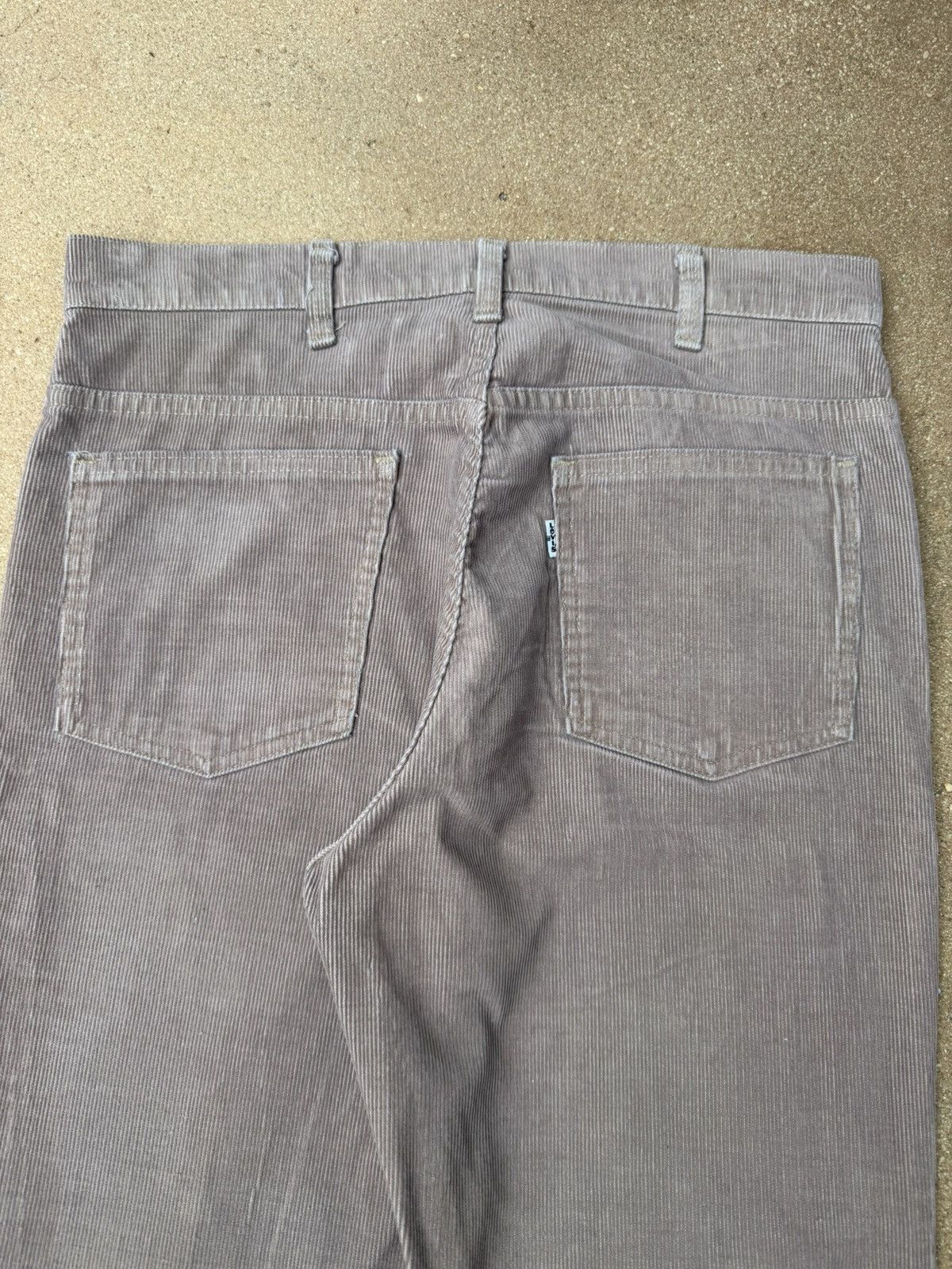 Levi's Vtg 80’s Levi’s 646 Bellbottom Flare Corduroy Pants 32x30 Size US 32 / EU 48 - 7 Thumbnail