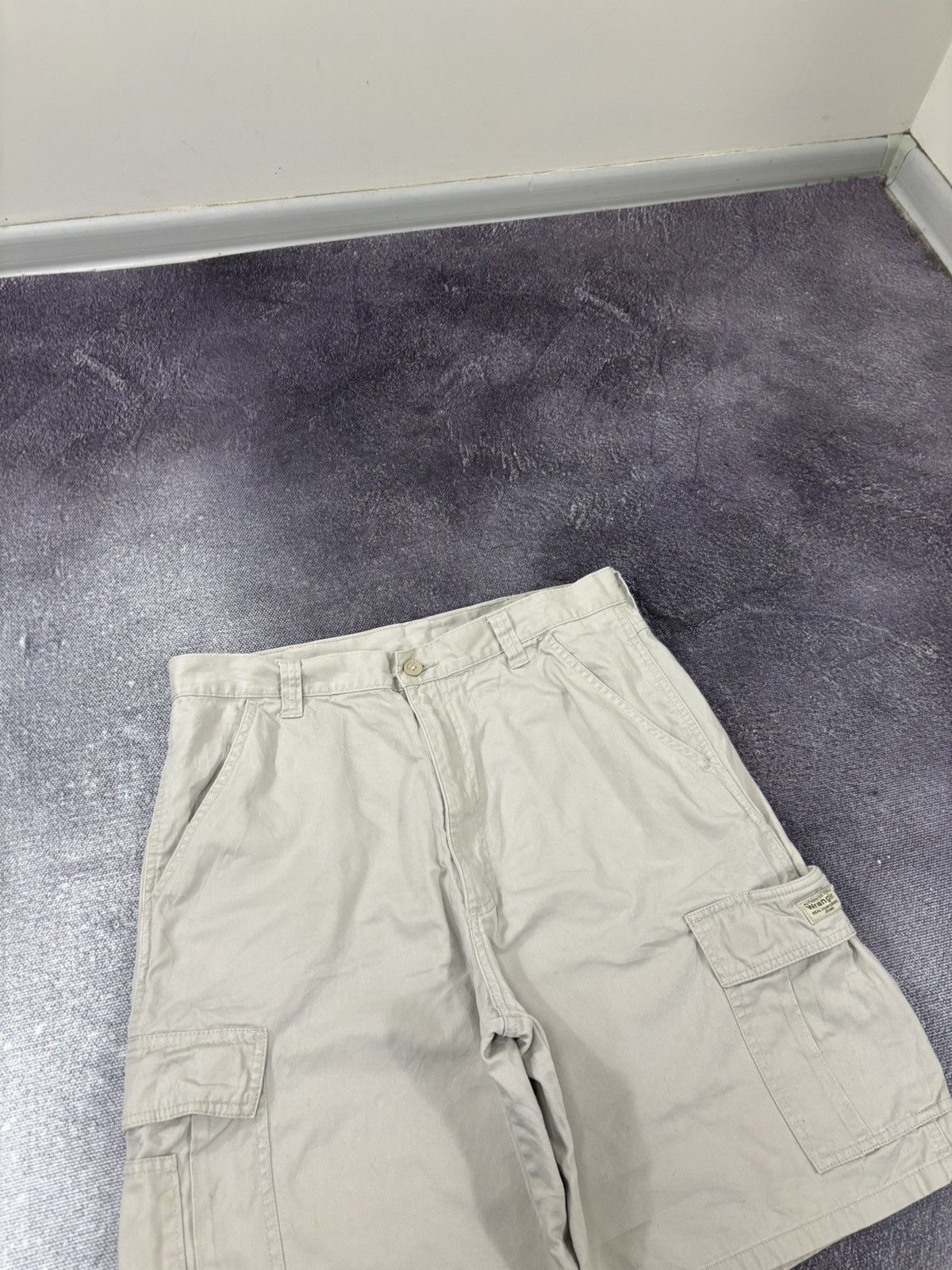 Vintage Vintage Wrangler Y2K Beige Utility Hype Baggy Cargo Shorts Size US 36 / EU 52 - 5 Thumbnail