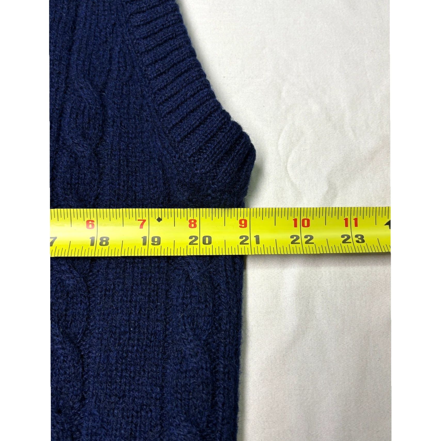 Vintage VINTAGE Christopher Hayes Mens Navy Blue 100% Wool Cable Knit Sweater Vest L Size US L / EU 52-54 / 3 - 5 Thumbnail