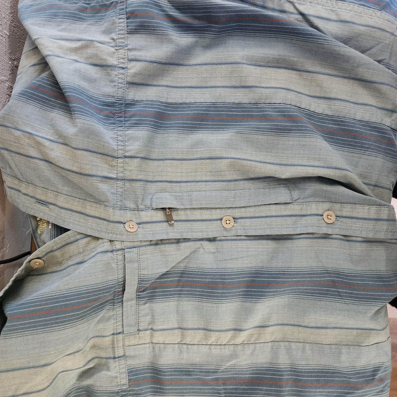 Mountain Hardwear Mountain Hardwear Men's XL Blue Hiking Shirt Size US XL / EU 56 / 4 - 7 Thumbnail