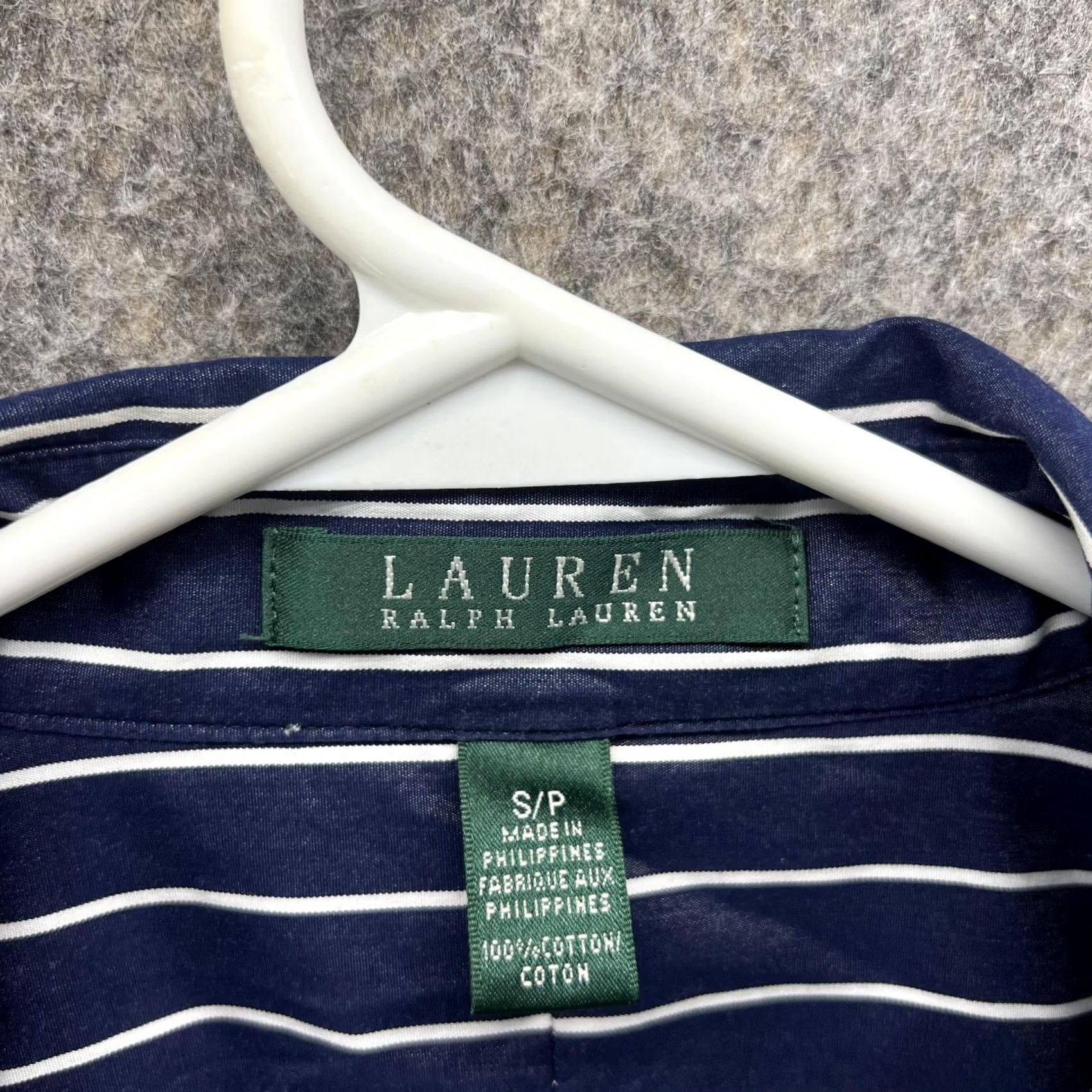 Ralph Lauren VINTAGE? No. Lauren Ralph Lauren Shirt Women Small Blue Striped Button-Up Long Sleeve Collared pullover Casual Shirt Women S Blue Striped 3/4? Size S / US 4 / IT 40 - 5 Thumbnail