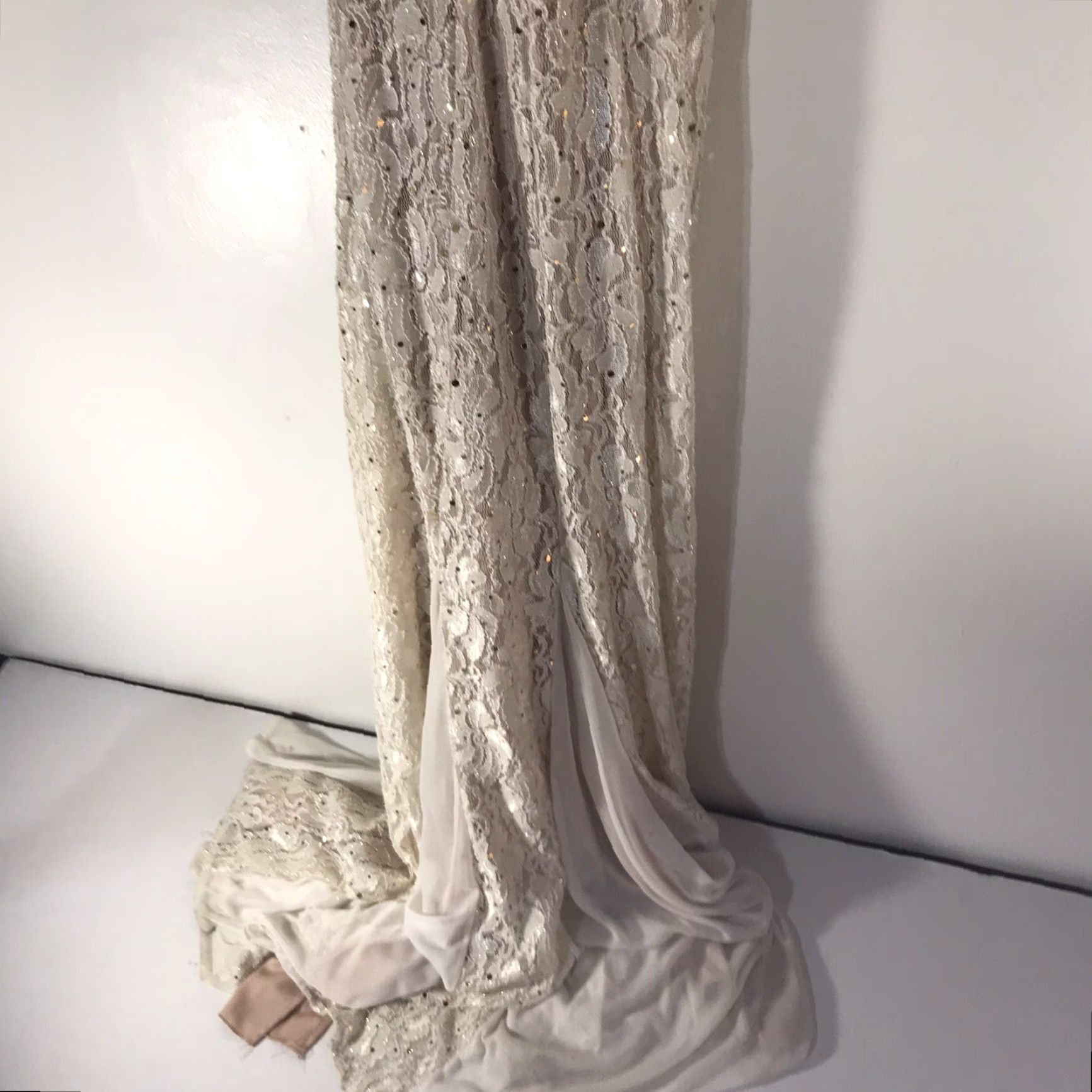Vintage VINTAGE Jump Apparel Women's Formal Dress Long Sleeveless Halter Beaded Sequin Embroidered Chiffon 90s Spring Summer Size 1/2 Size XS / US 0-2 / IT 36-38 - 6 Thumbnail