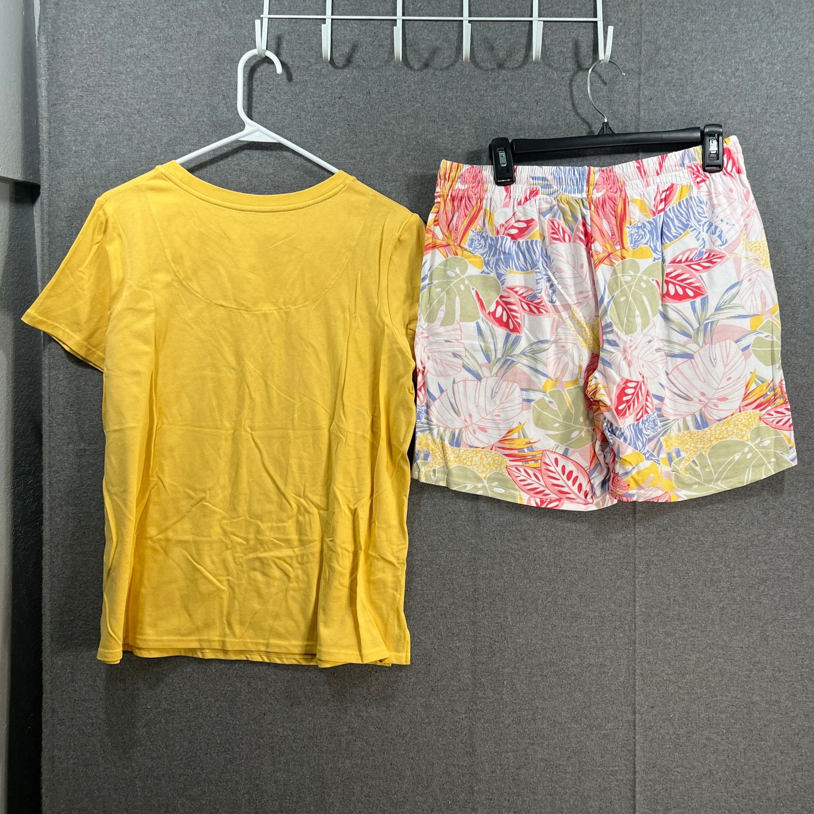 Other Cuddl Duds Cotton Core Scoop Tee and Shorts Pajama Set Size M / US 6-8 / IT 42-44 - 2 Thumbnail