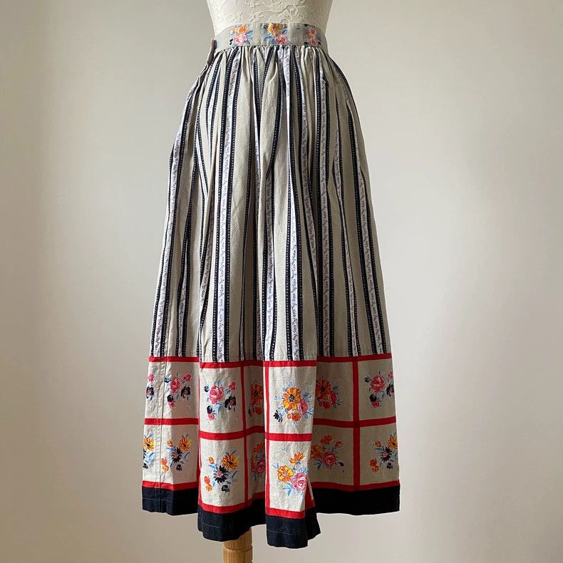 Issey Miyake Issey Miyake Retro patchwork flower top Size M / US 6-8 / IT 42-44 - 4 Thumbnail