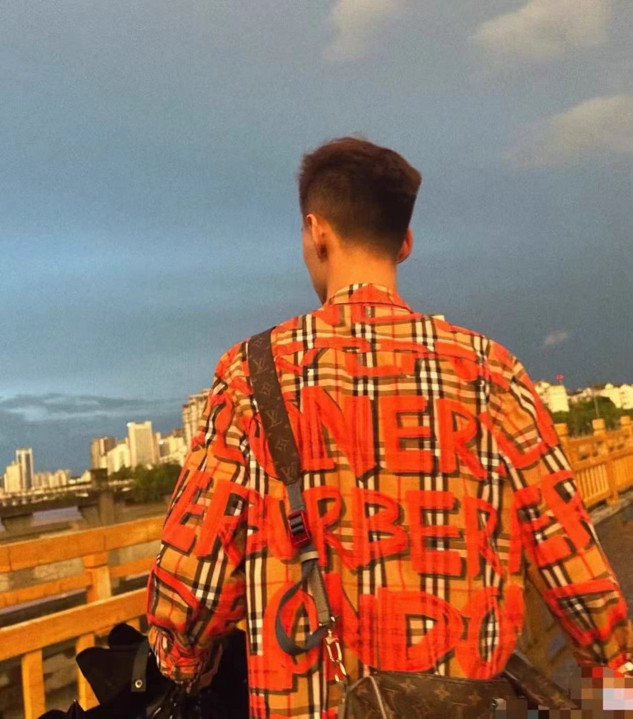 Burberry Burberry Graffiti Classic Check XS Shirt Size US XS / EU 42 / 0 - 9 Thumbnail