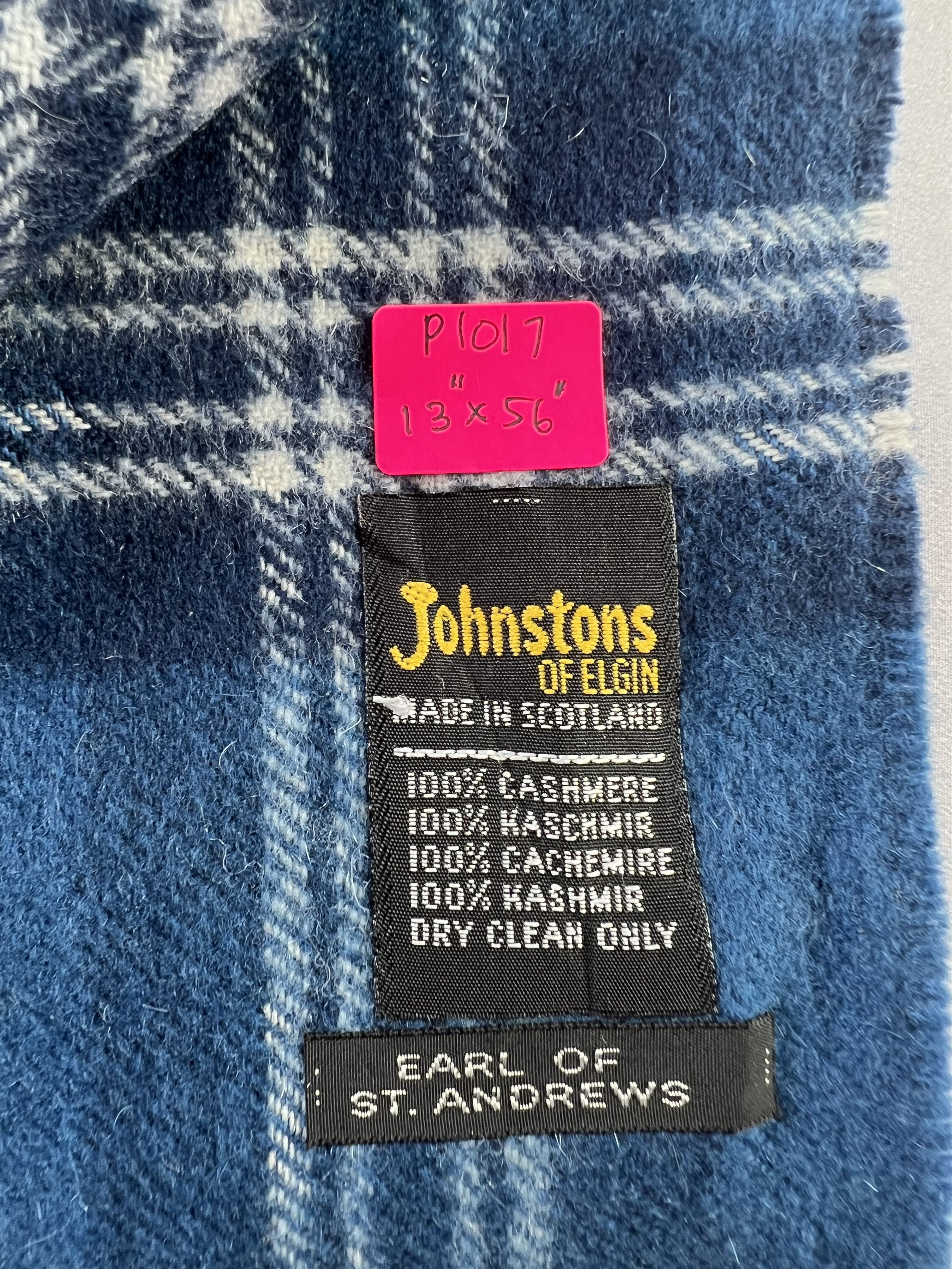 Johnstons Of Elgin Johnstons Of Elgin Scarf / Muffler / Neckwear P1017 Size ONE SIZE - 7 Thumbnail