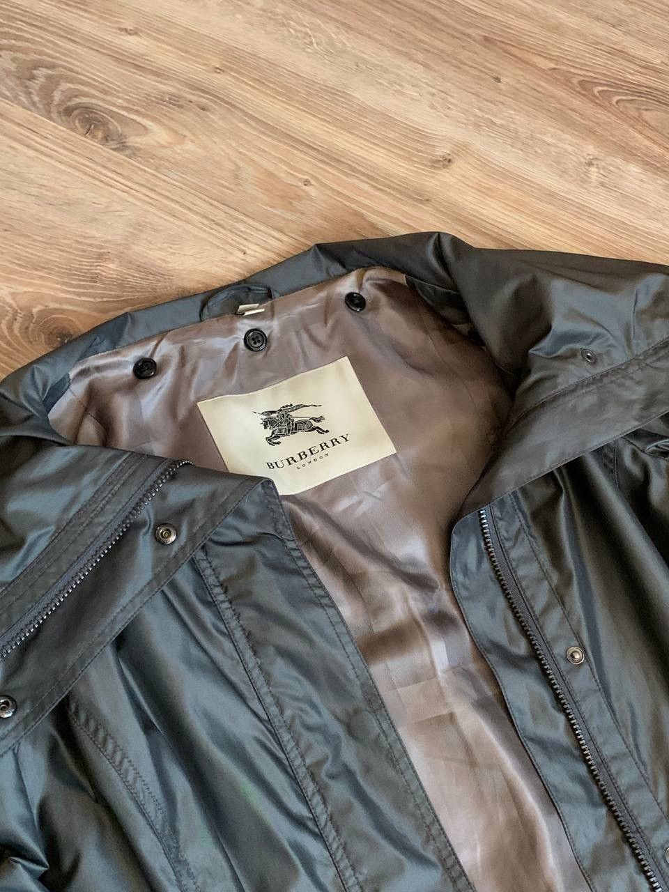 Burberry Burberry Coat Size M / US 6-8 / IT 42-44 - 1 Thumbnail