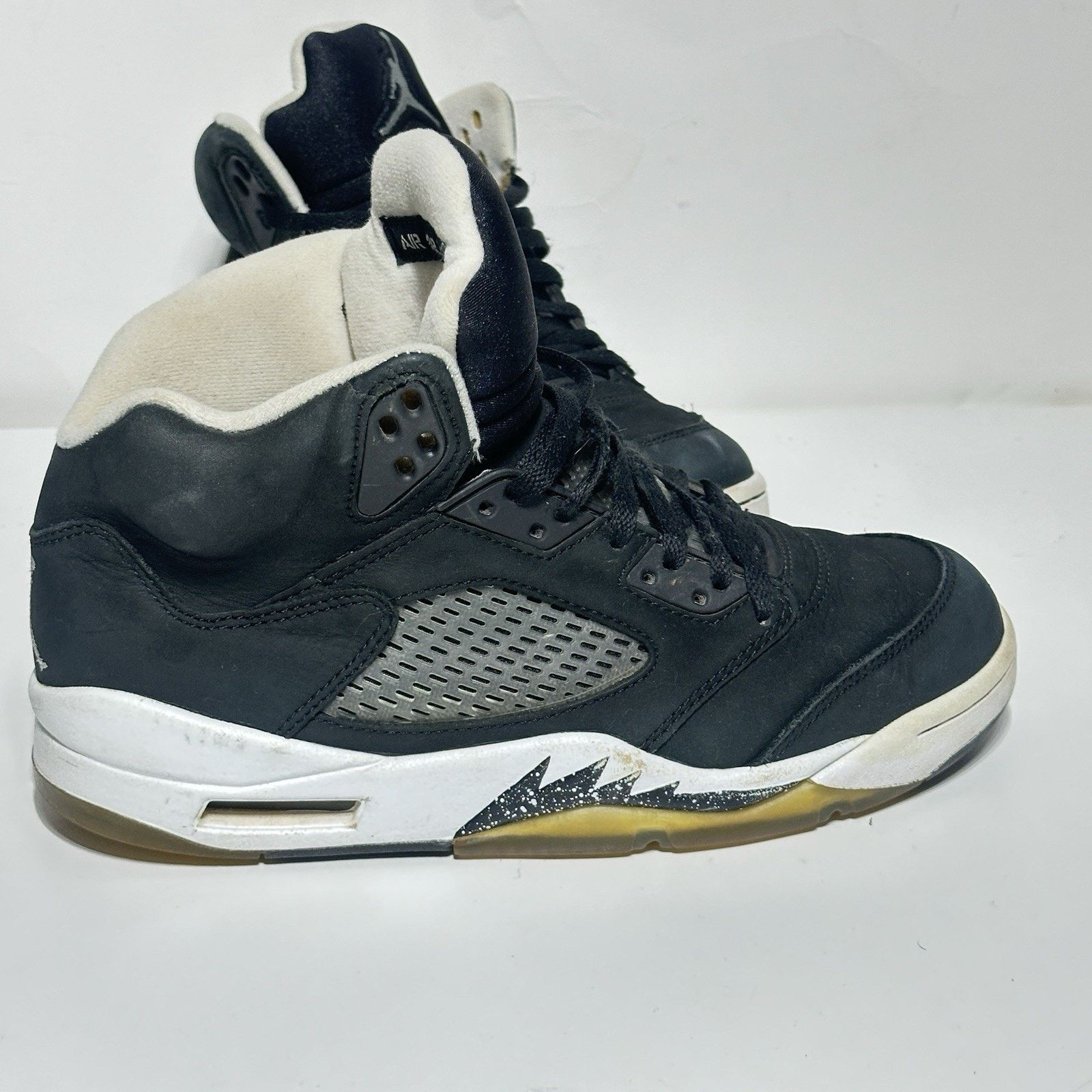 Nike Nike Air Jordan 5 Retro oreo 2013 136027-035 Mens Sz 7.5 Size US 7.5 / EU 40-41 - 1 Thumbnail